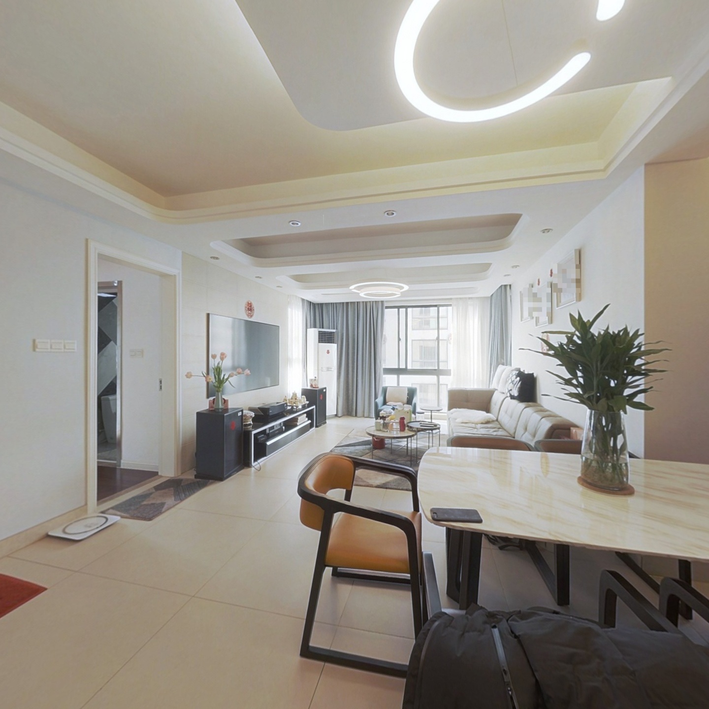 室内精装修刚两年用材佳小区配套全交通便利