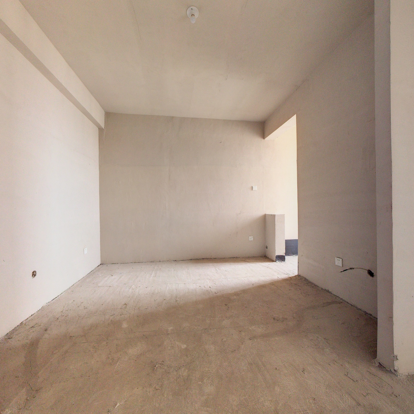 70年大产权，南向正规一居室，采光好视野好