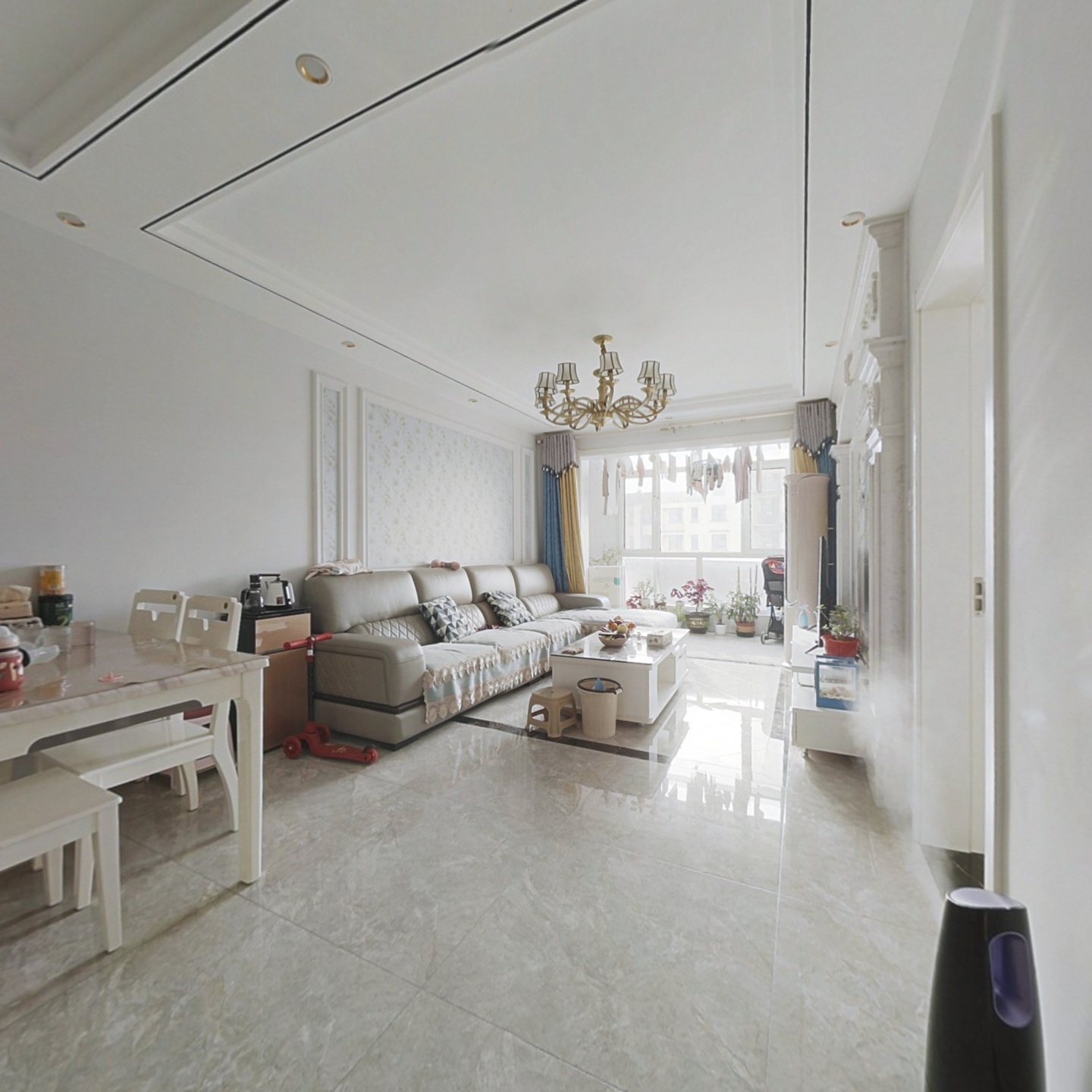 花园小区，封闭管理，房子户型方正，采光充足