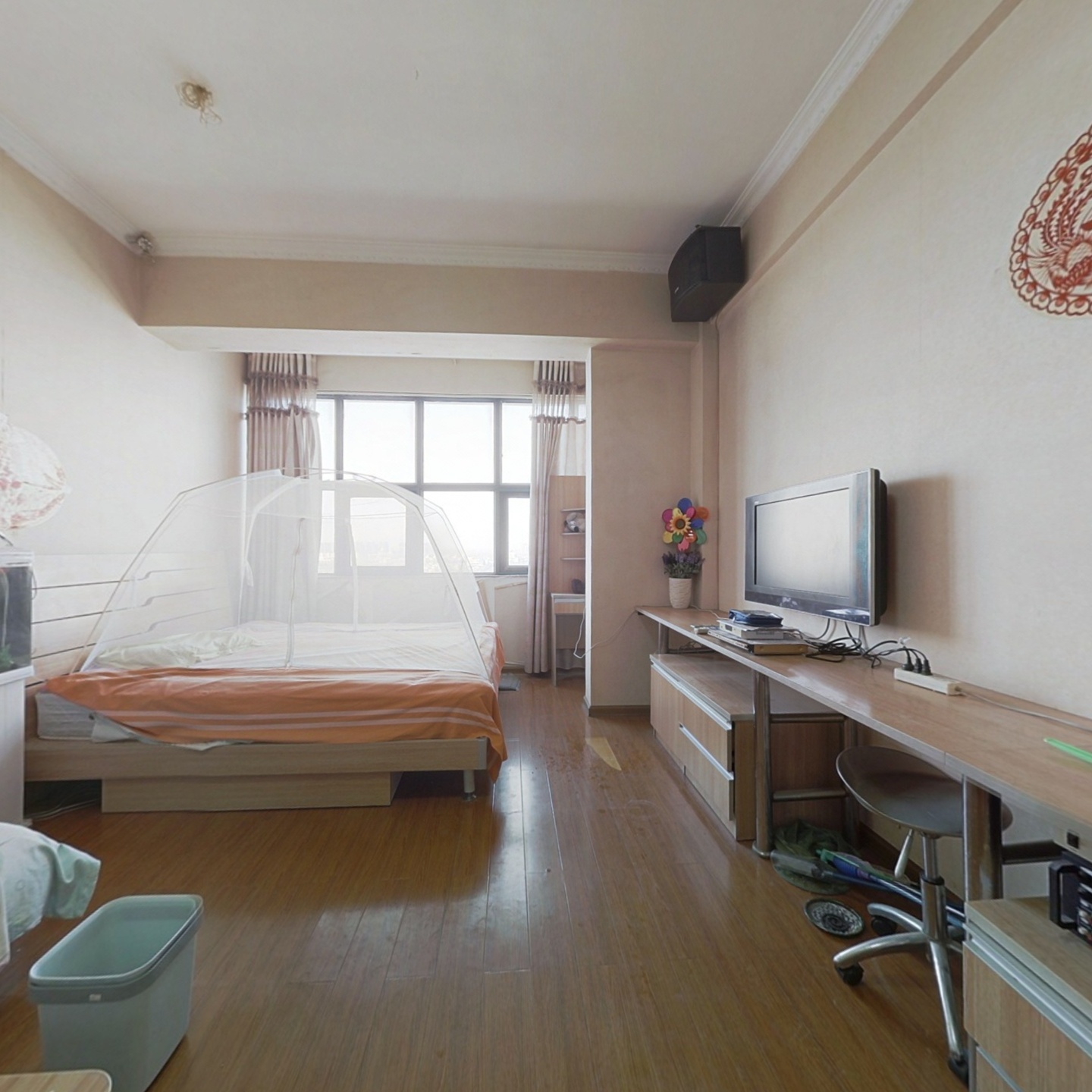 滨江国际住宅式公寓，诚心卖价格低