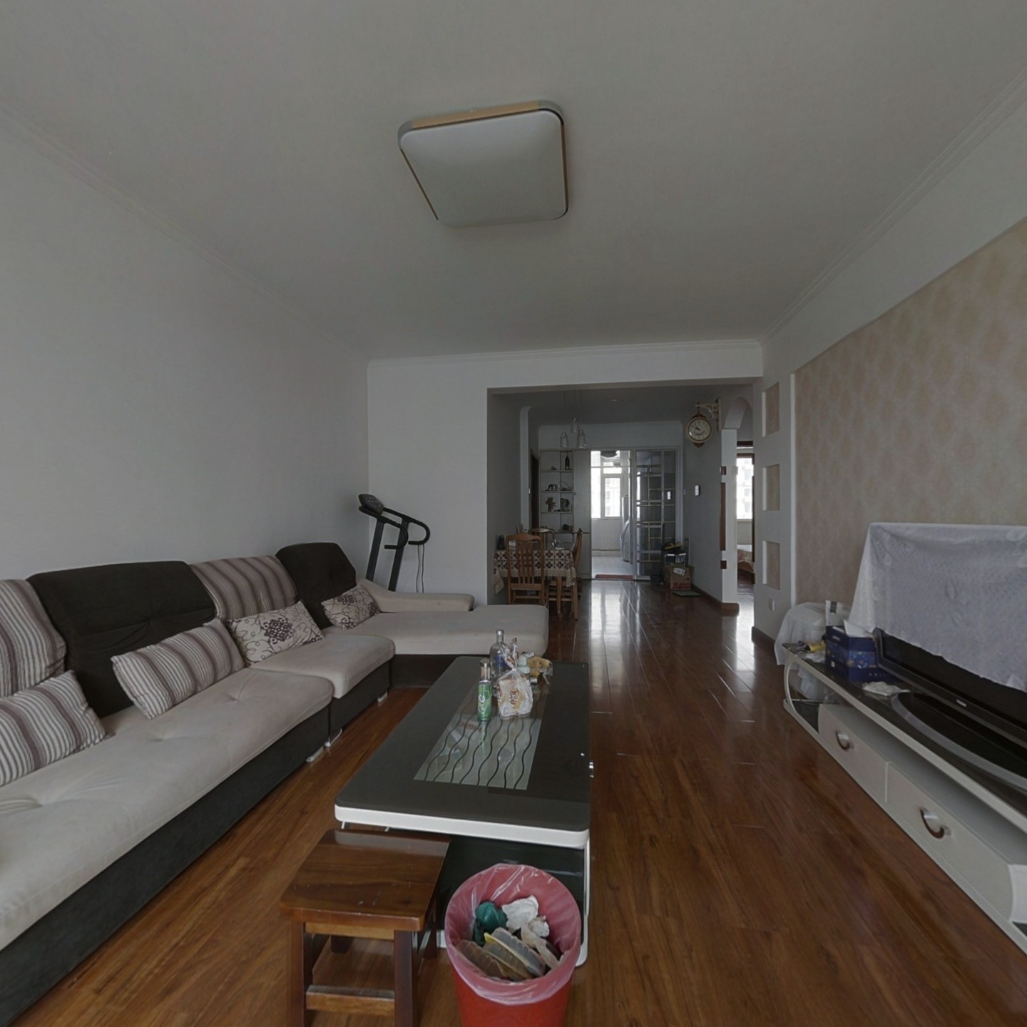 幸福嘉园  高素质人群社区  大楼间距 停车充足公摊小