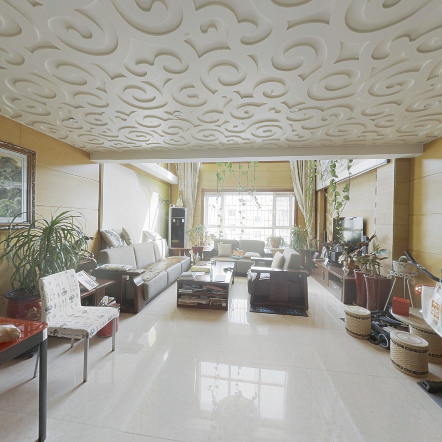 范阳路一梯两户洋房大跃层精装修带车库和地下室税费低