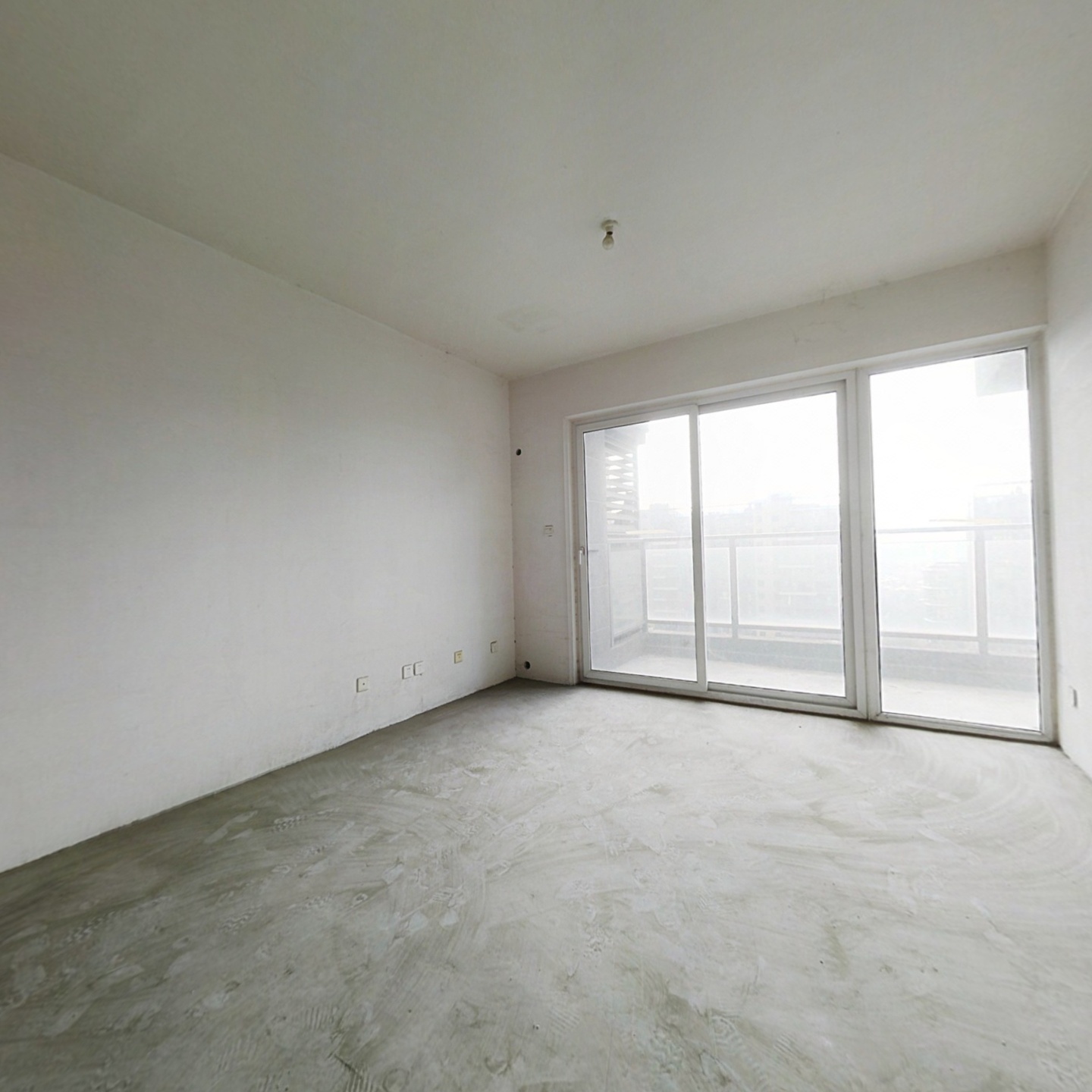 二期清水套三 视野开阔 采光好 三阳台