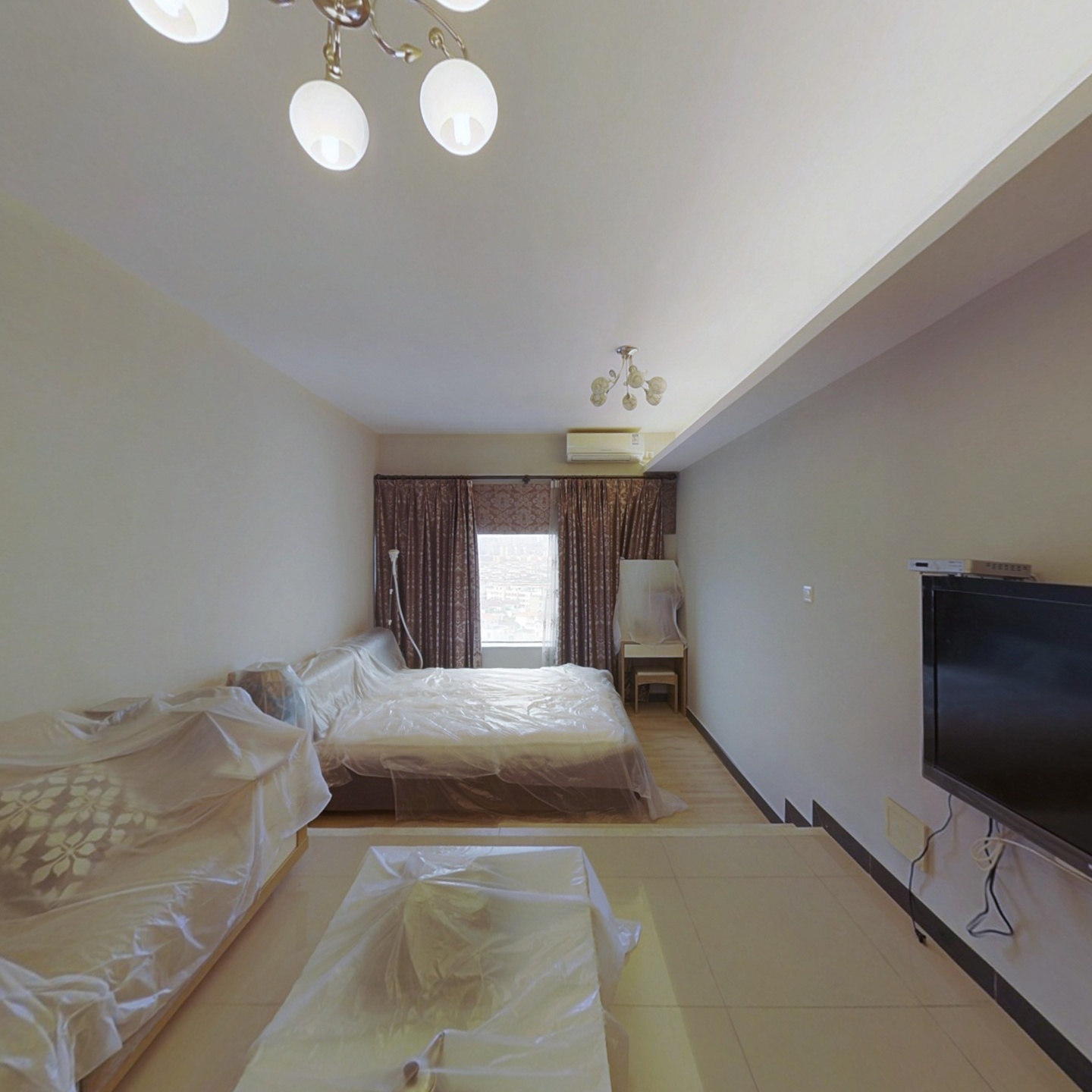 东尚新地 东区小面积高层公寓 可以入户 民水民电