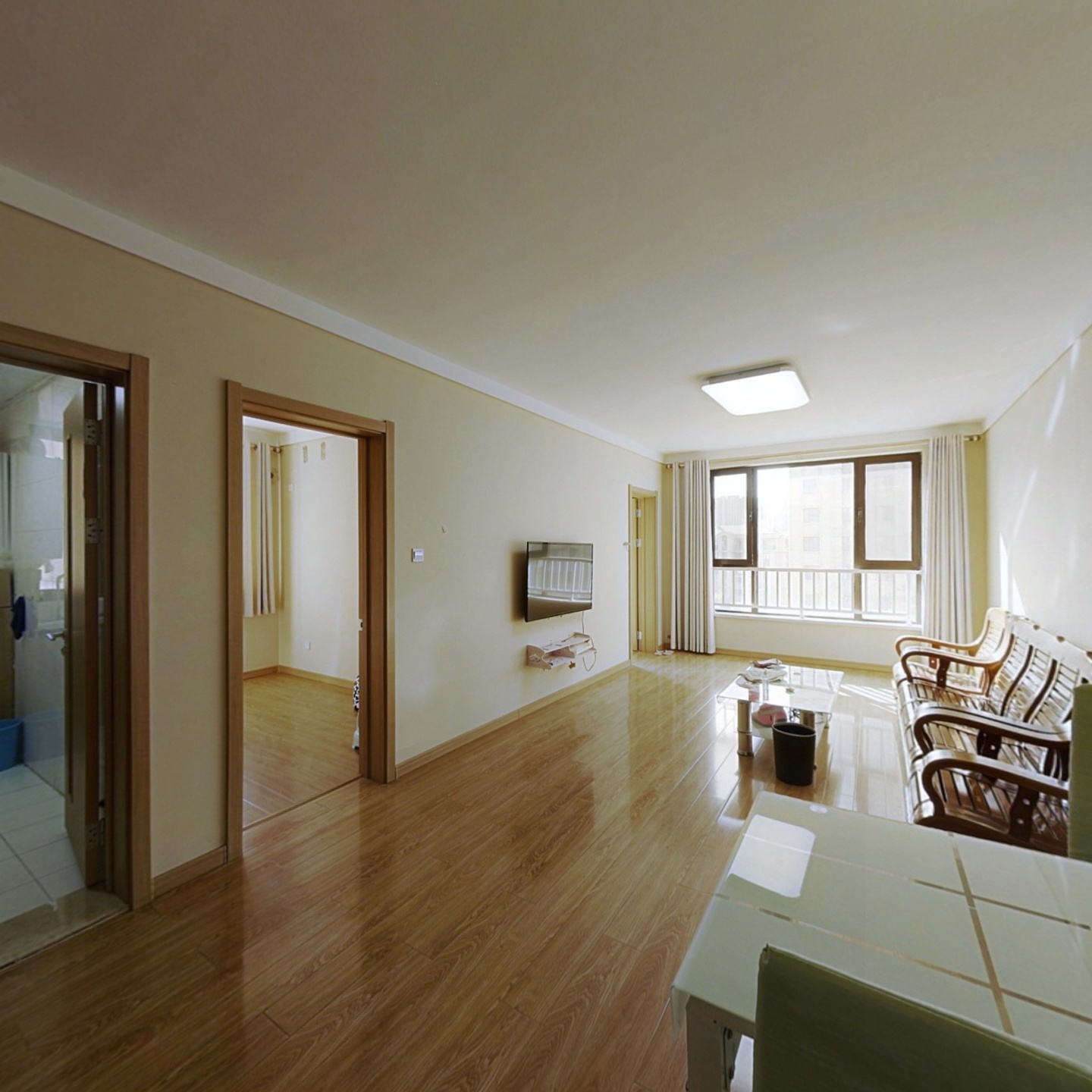 南向三居 精装 带地下车位 小卧无遮挡 中间层