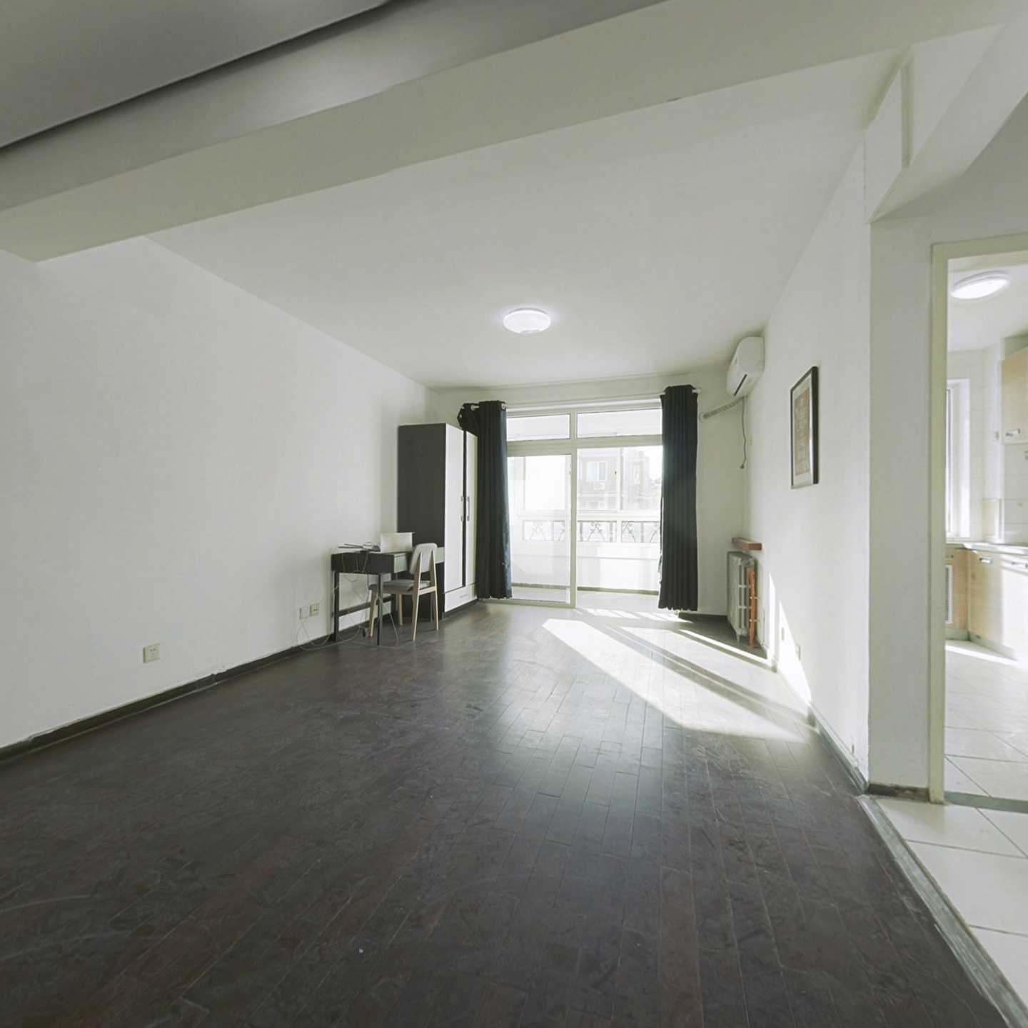新华联家园南区价格合适两居室，业主诚售高度配合。
