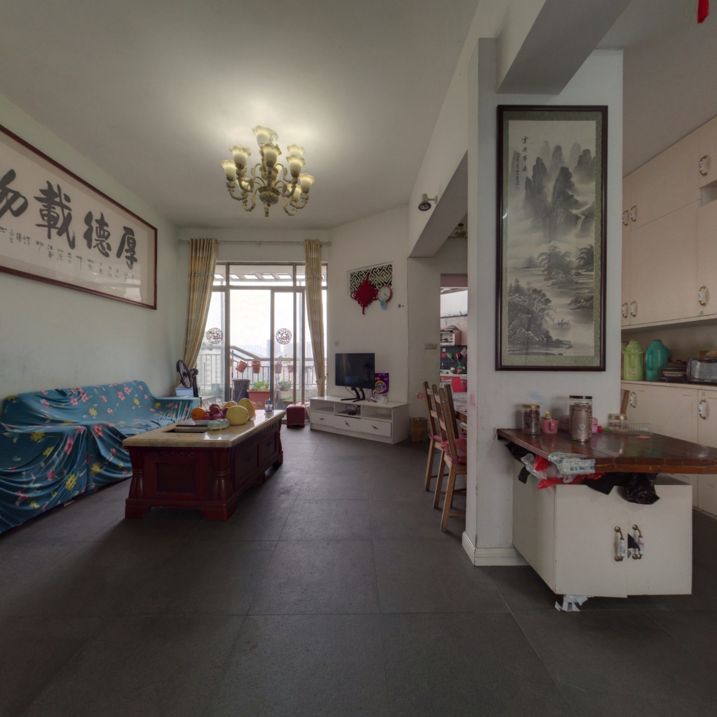 此房满五年，深圳只有一套房产，视野开阔，税费少。