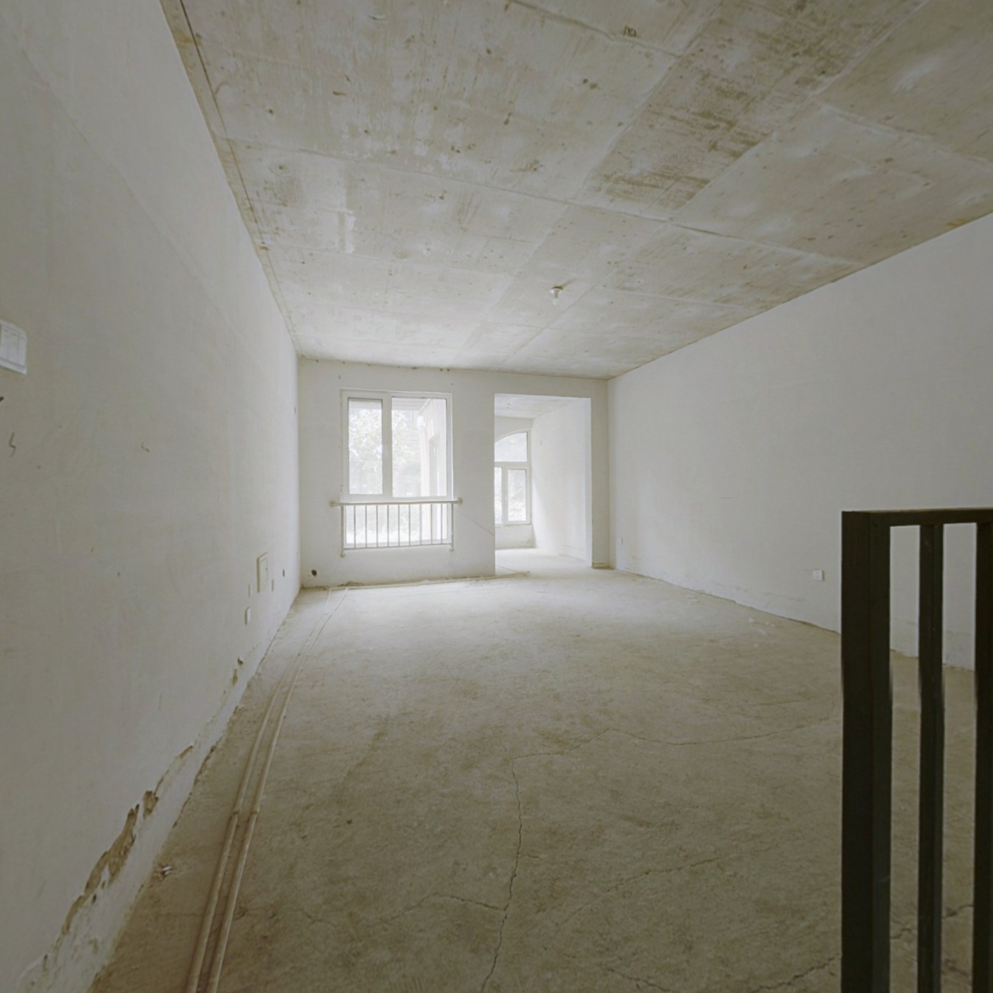 香邑溪谷一期洋房下叠 带前后小院 带半地下室跃层