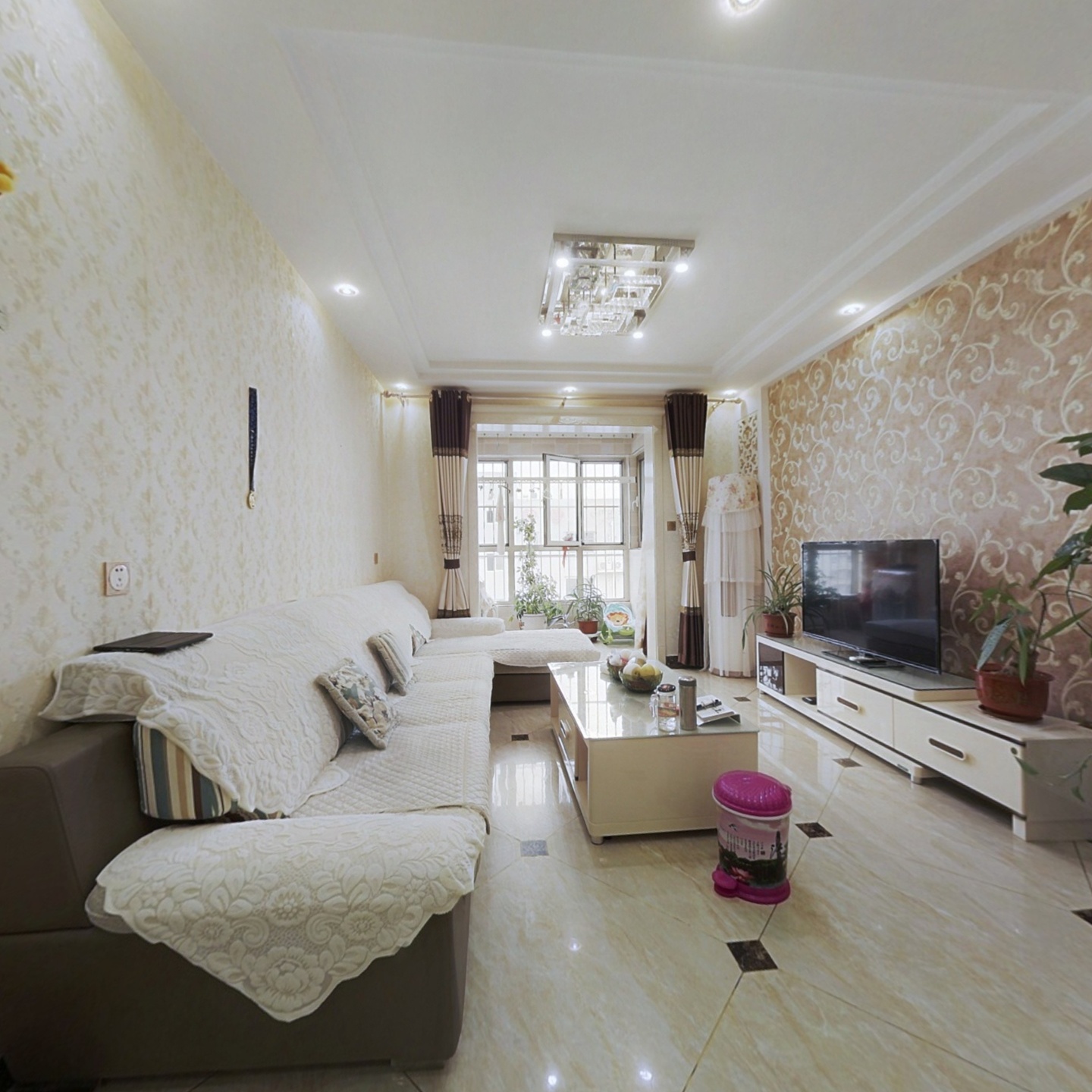 开发区 公园壹号 精装两居室 拎包入住