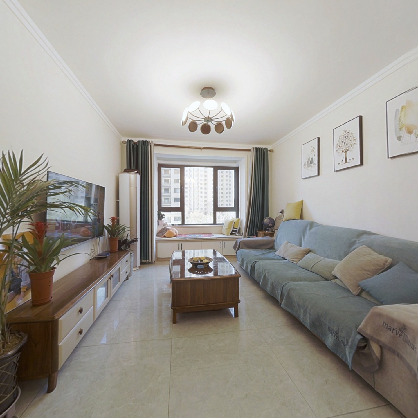 精装2居，无遮挡朝南户型，集中供暖