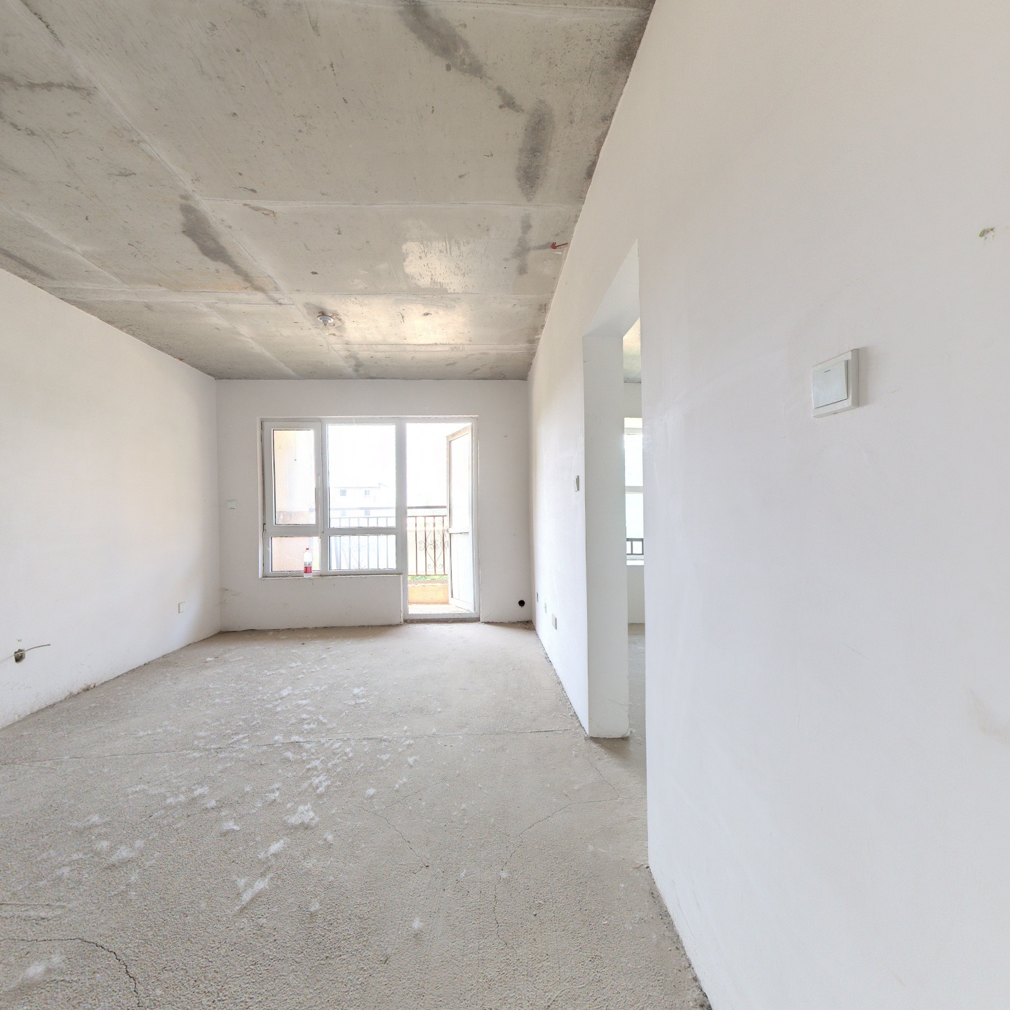 花园小区封闭管理，采光无遮挡，人车分流