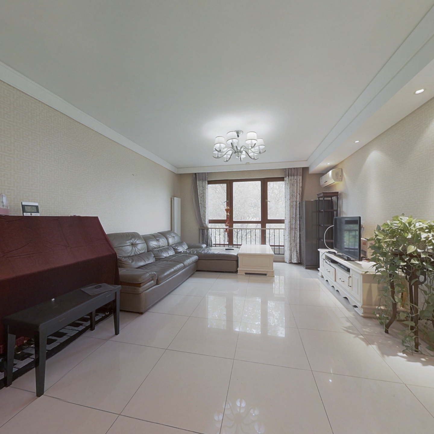 西山公馆南北两居两卫,全明格局,满五年商品房无个税