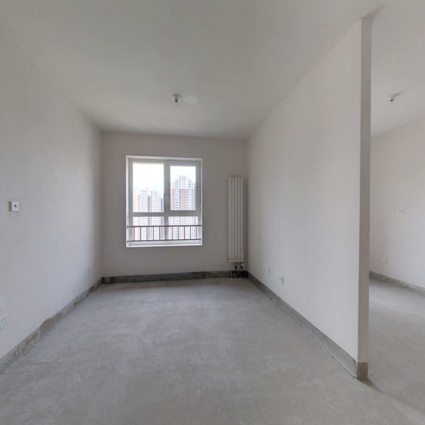 阅和平五月份刚交房阳面两居室毛坯随时签约