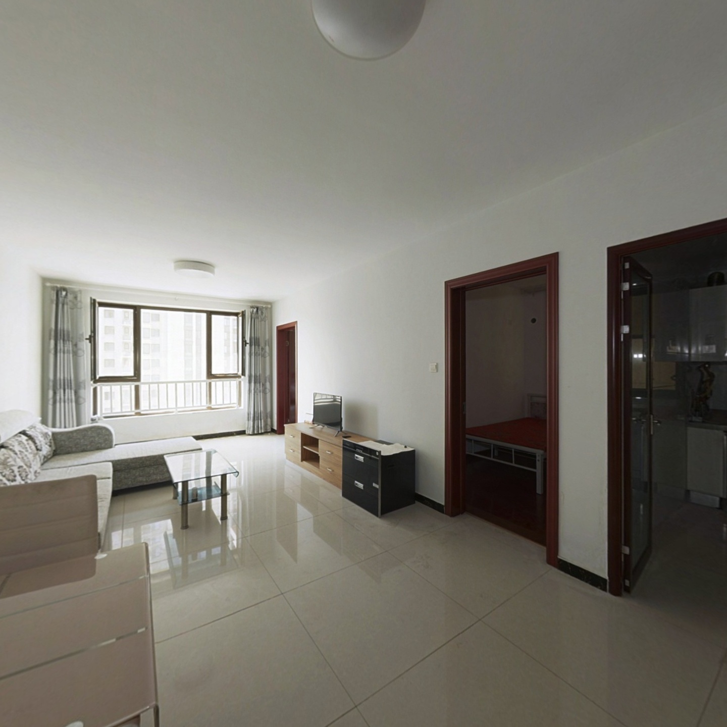 此房满两年，，适合自住，精装修，节约成本。