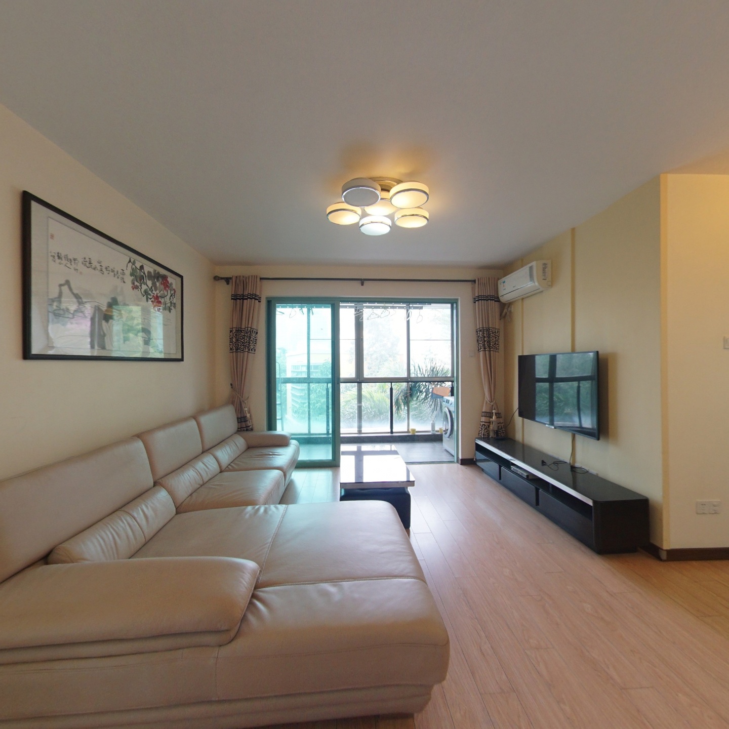 港丽豪园 3室2厅 750万已下架