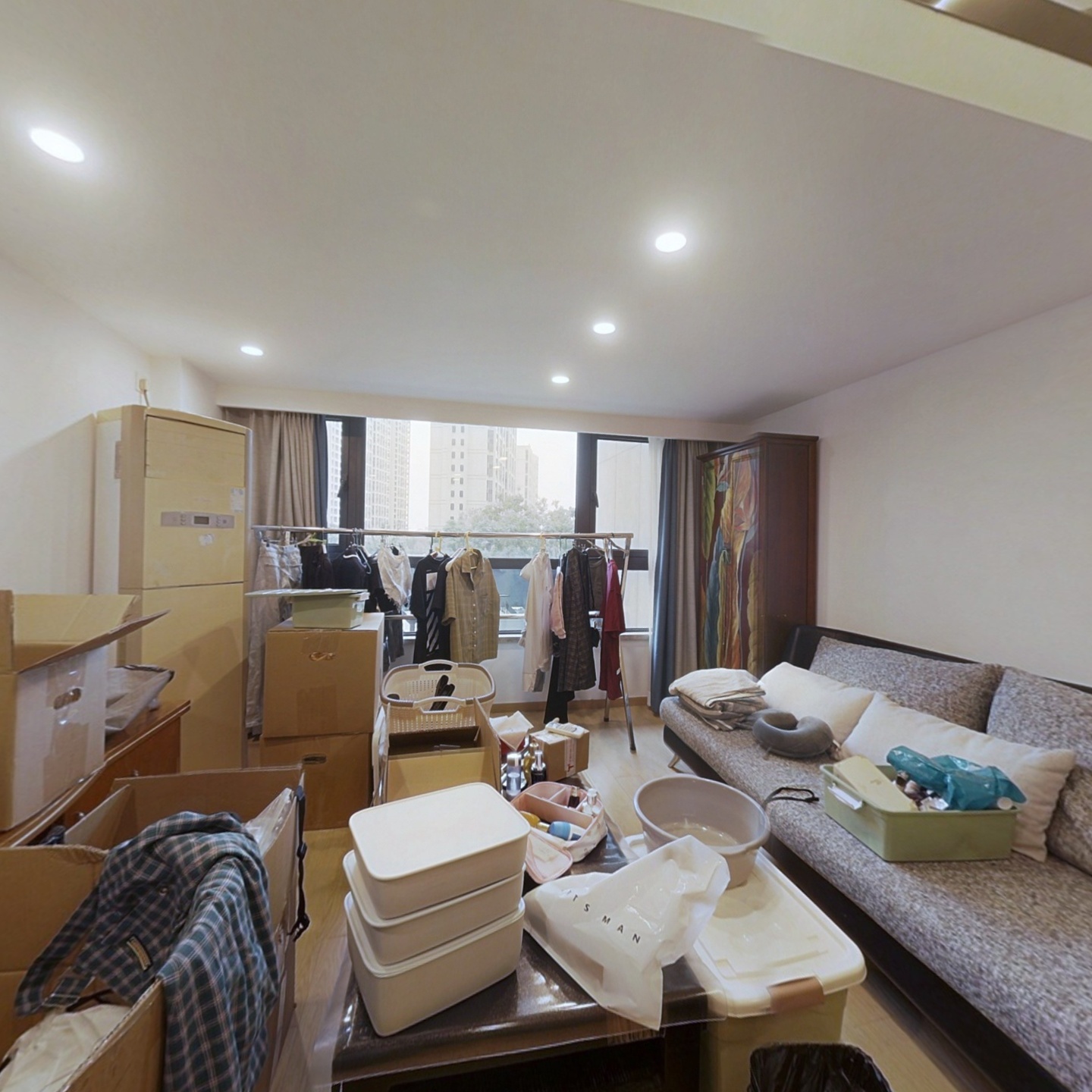 临平山南，精装修4.2的LOFT 40年 公寓 拎包入住