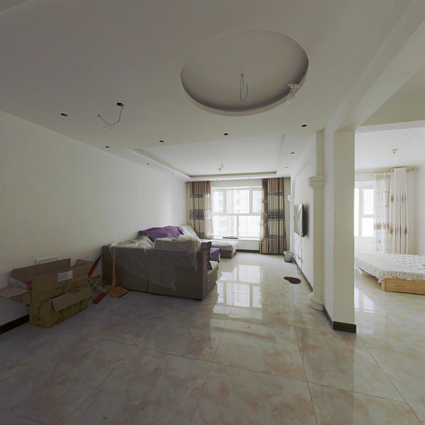 开发区 名流美域  南北通透大三居室 有房本