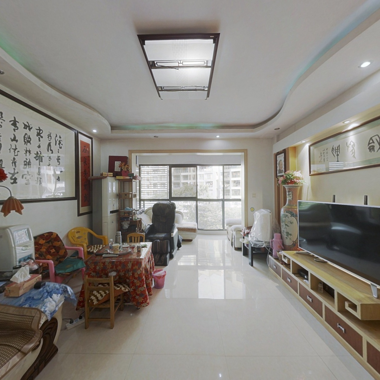 碧园印象桂林,精装修4房,家电齐全!