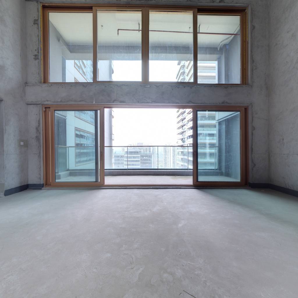 江北 玻璃幕墙 中铁品质小区 清水跃层大五房