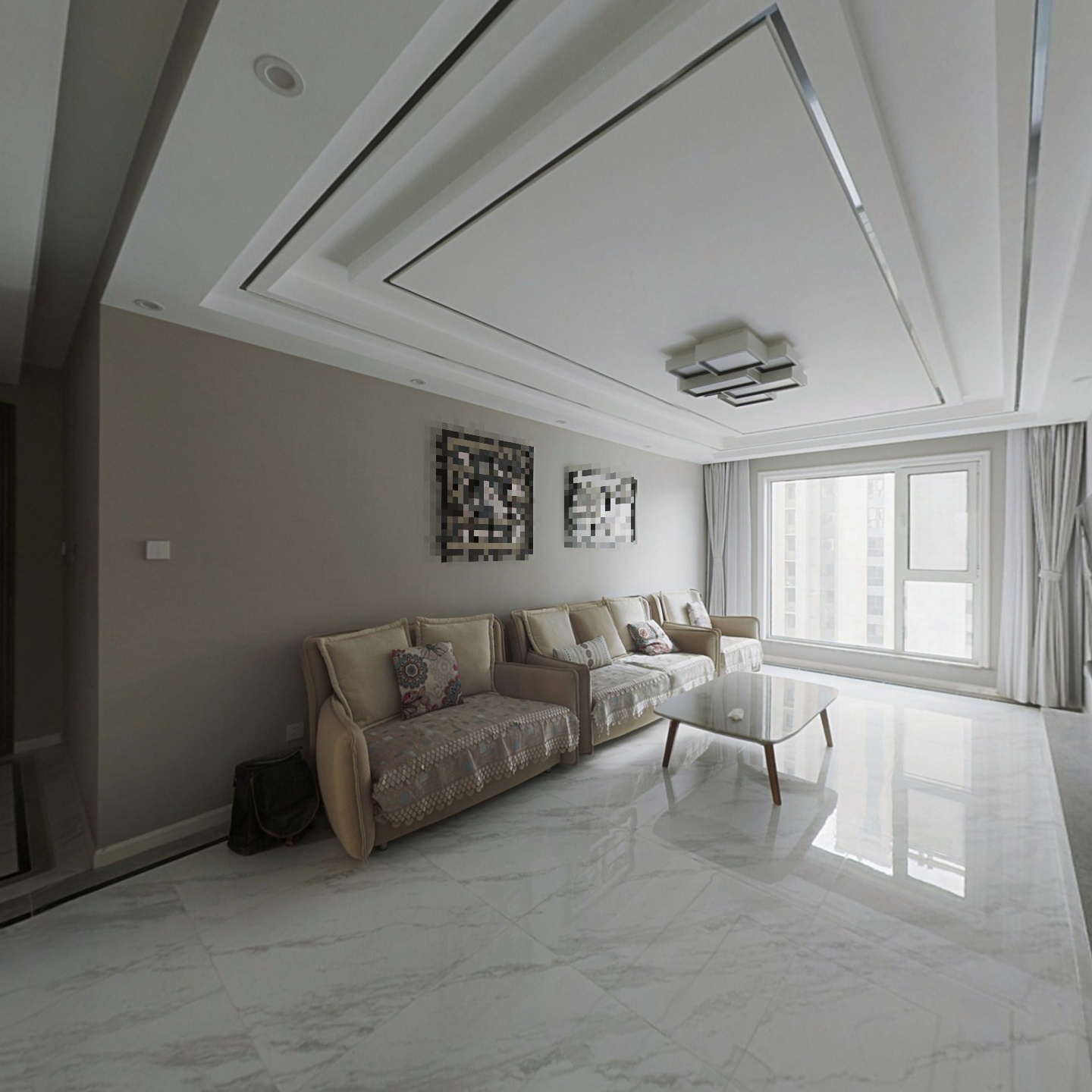 南北通透三居，精装修自住标准。楼层好。