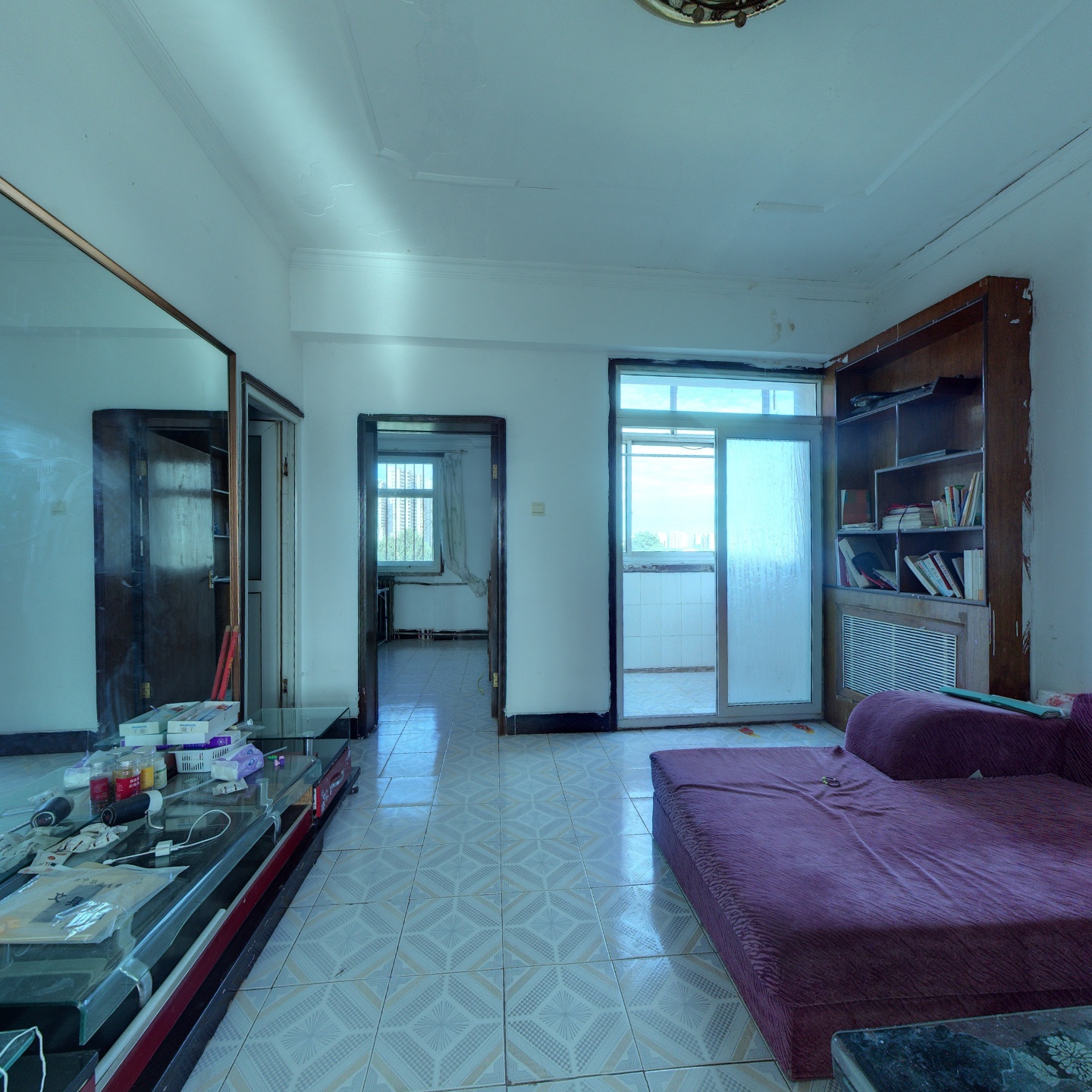 ：粮食局东关  南北户型，近三义近双塔，交通便捷