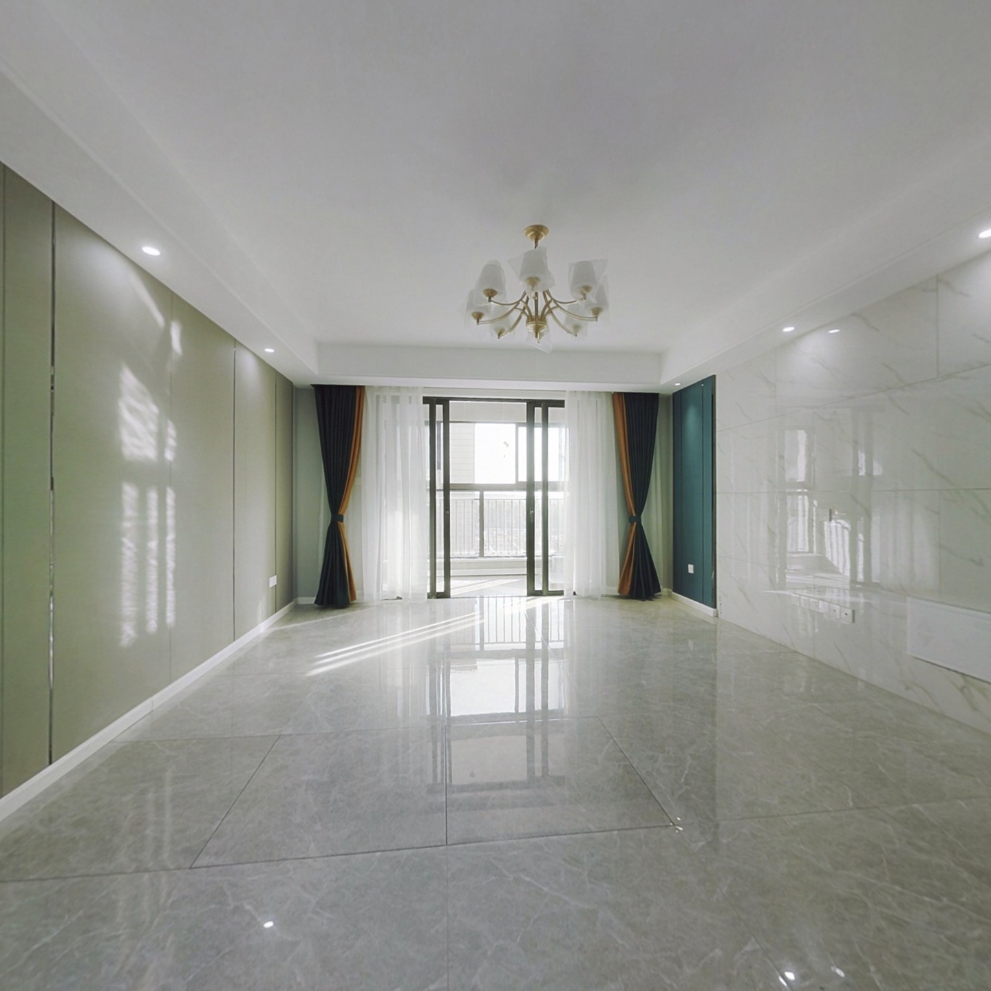 中海双湾花园电梯洋房，精装大三房，业主诚意出售
