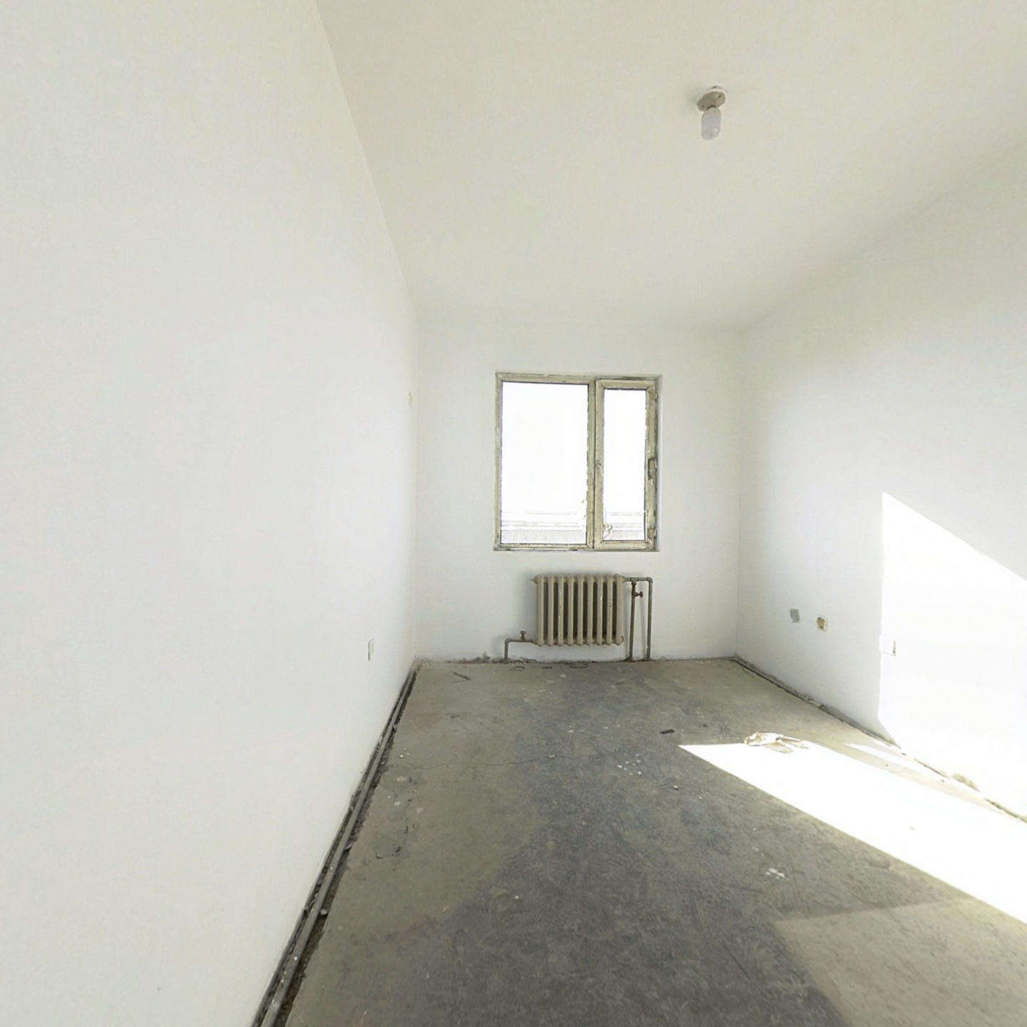 阳光家园二期 两室一厅 南北通透 单价8500一米