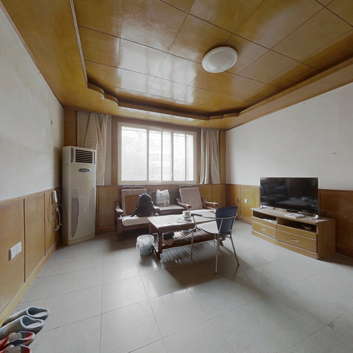 经典板楼户型 三居好楼层 房本满五唯一税少 看房方便