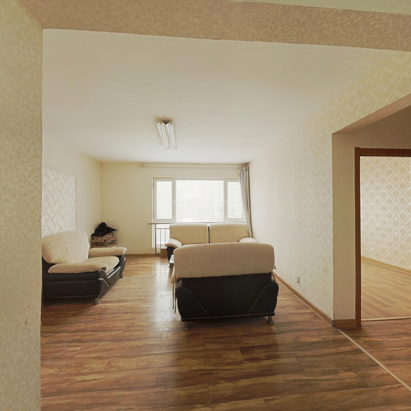 天合城 三居室  简单装修 可以根据自己风格随意设计