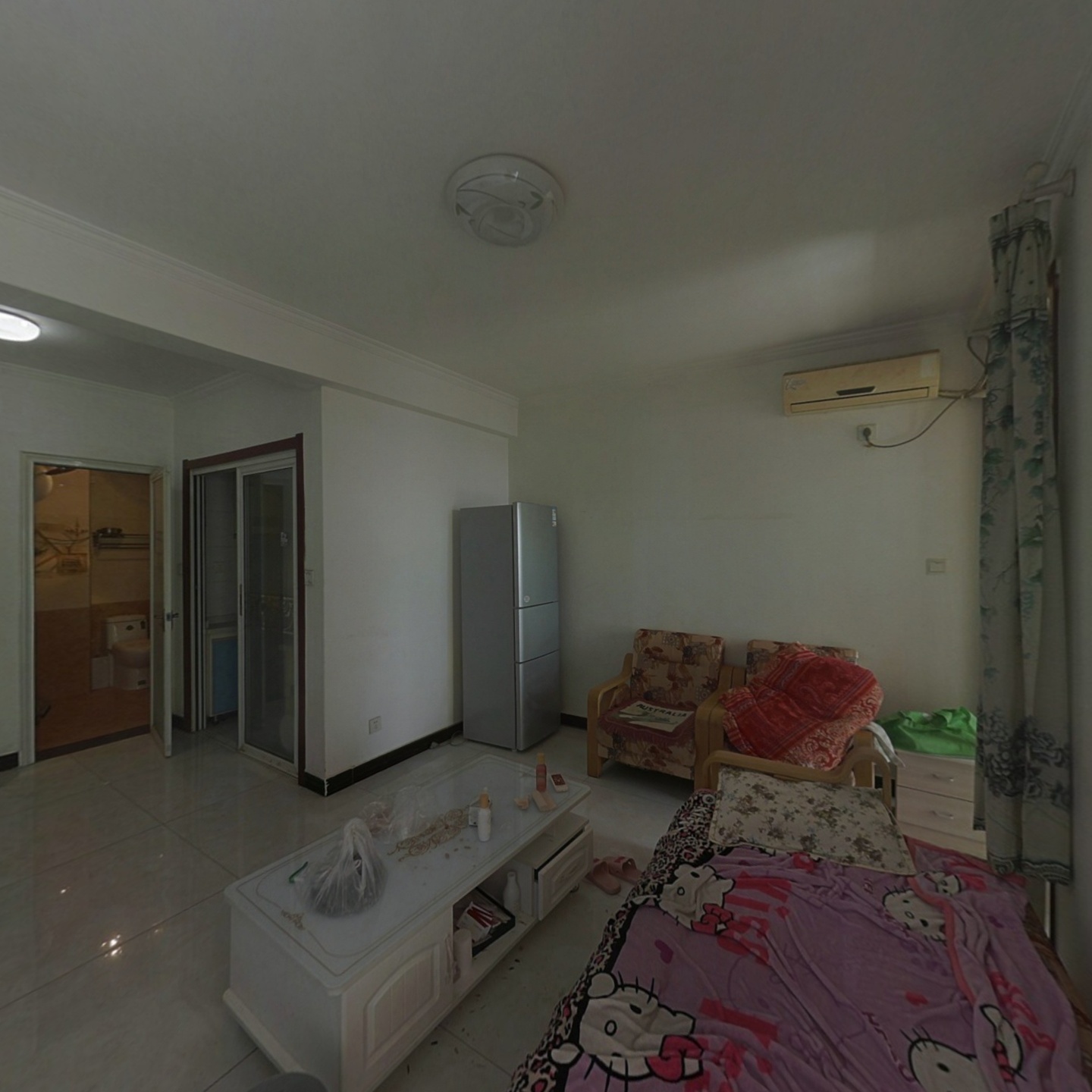 新加坡花园朝南正规一居，中间楼层，采光好