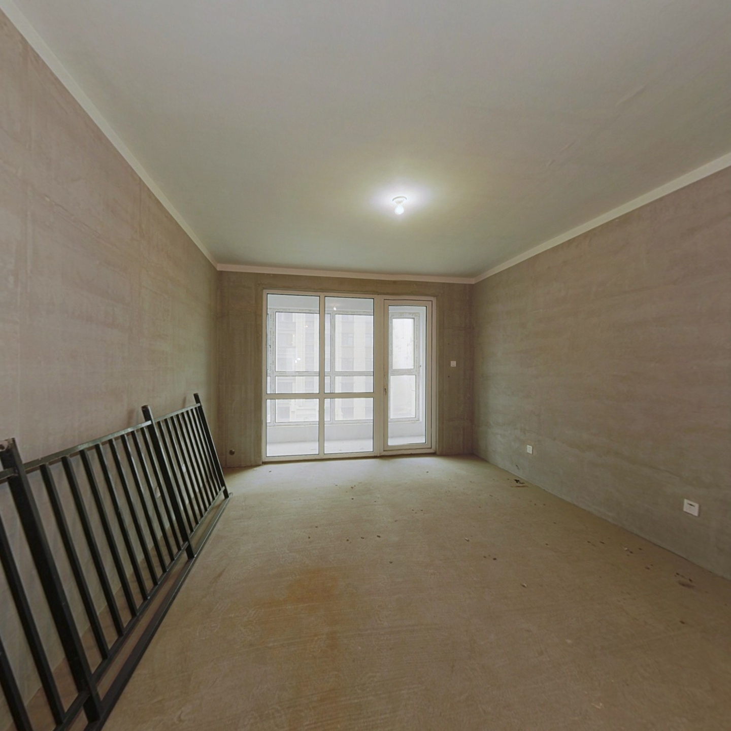 央企品质  南北通透三居  位置优越