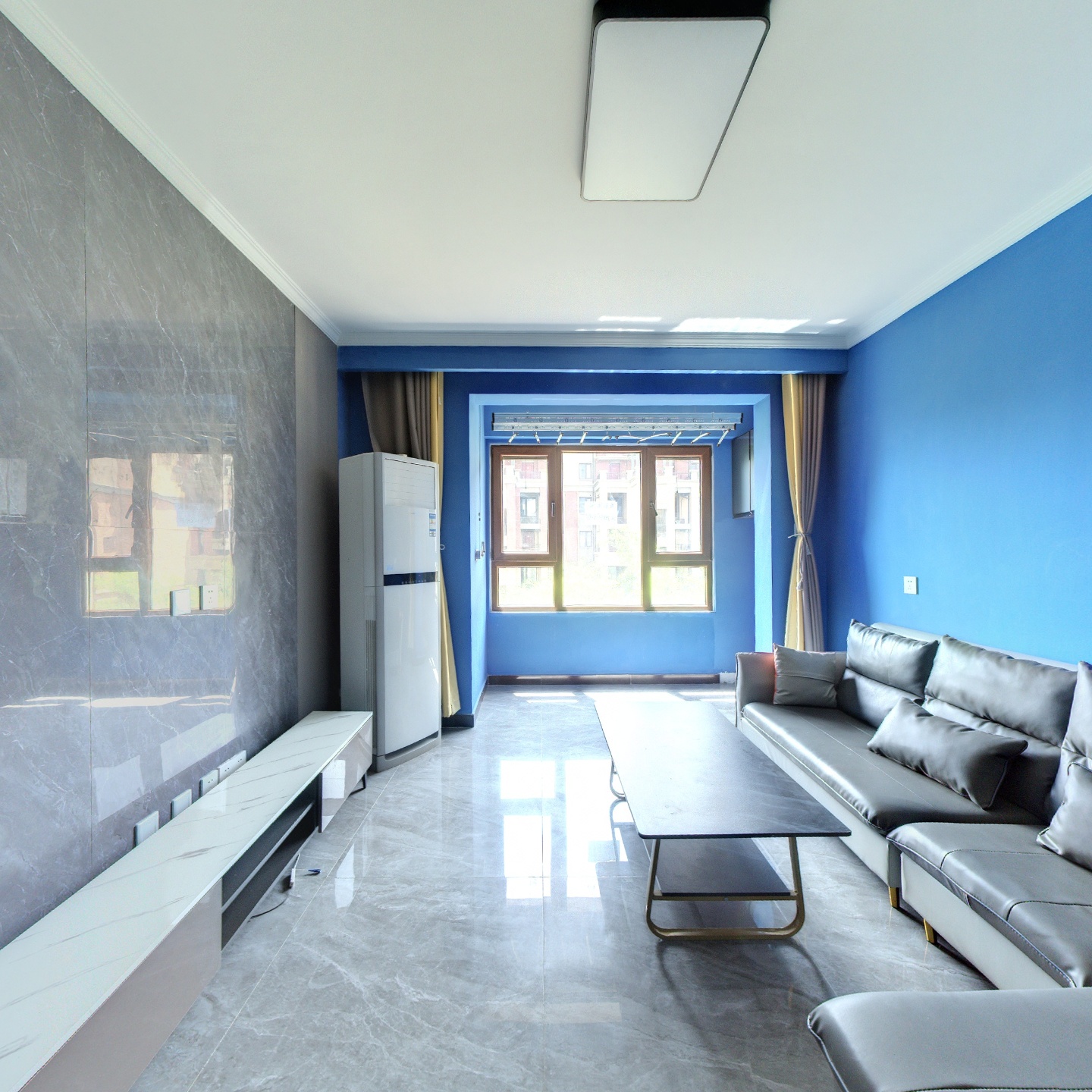 鸿坤理想尔湾 3室1厅 南 北