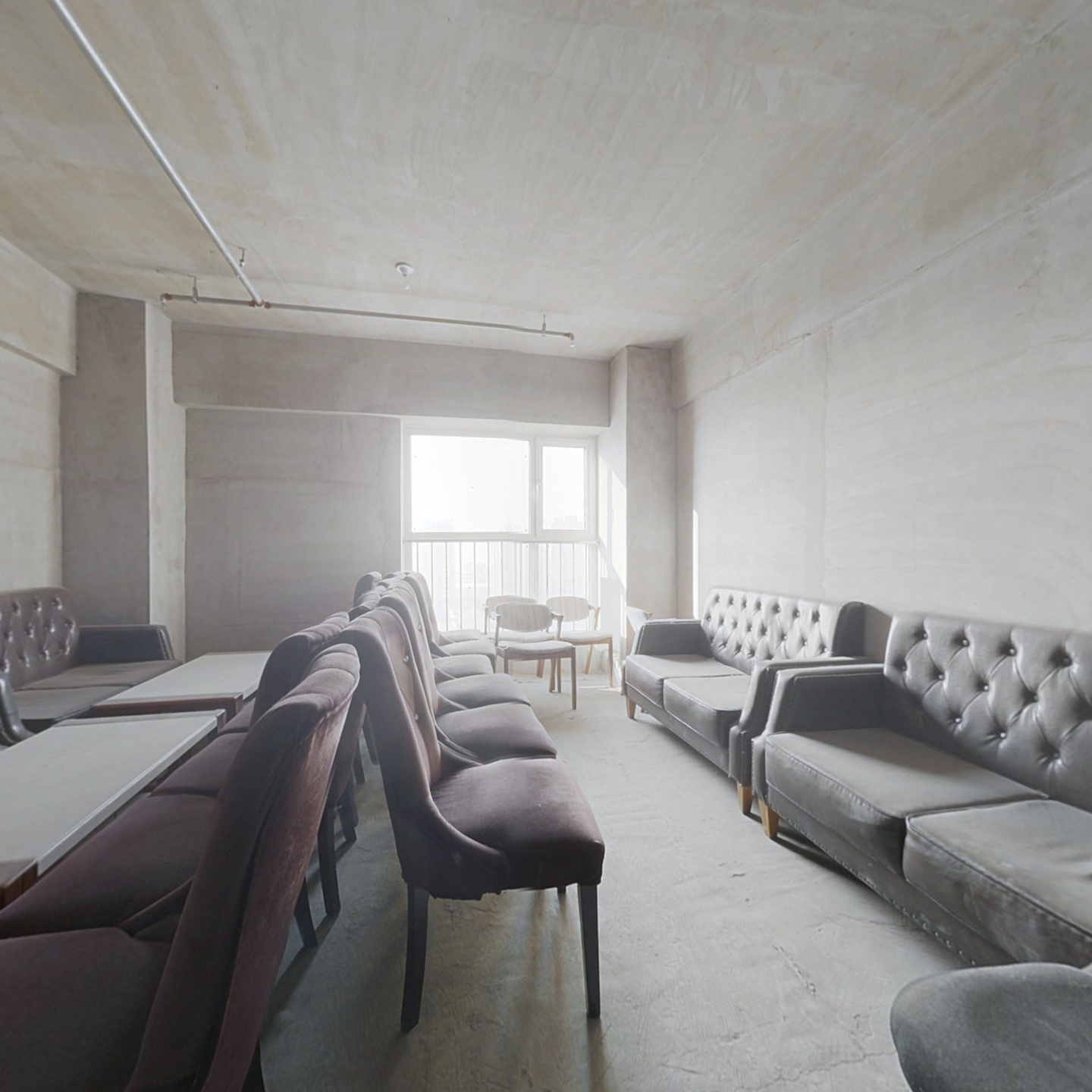 一居室精装修集中供暖可以注册公司出行便利