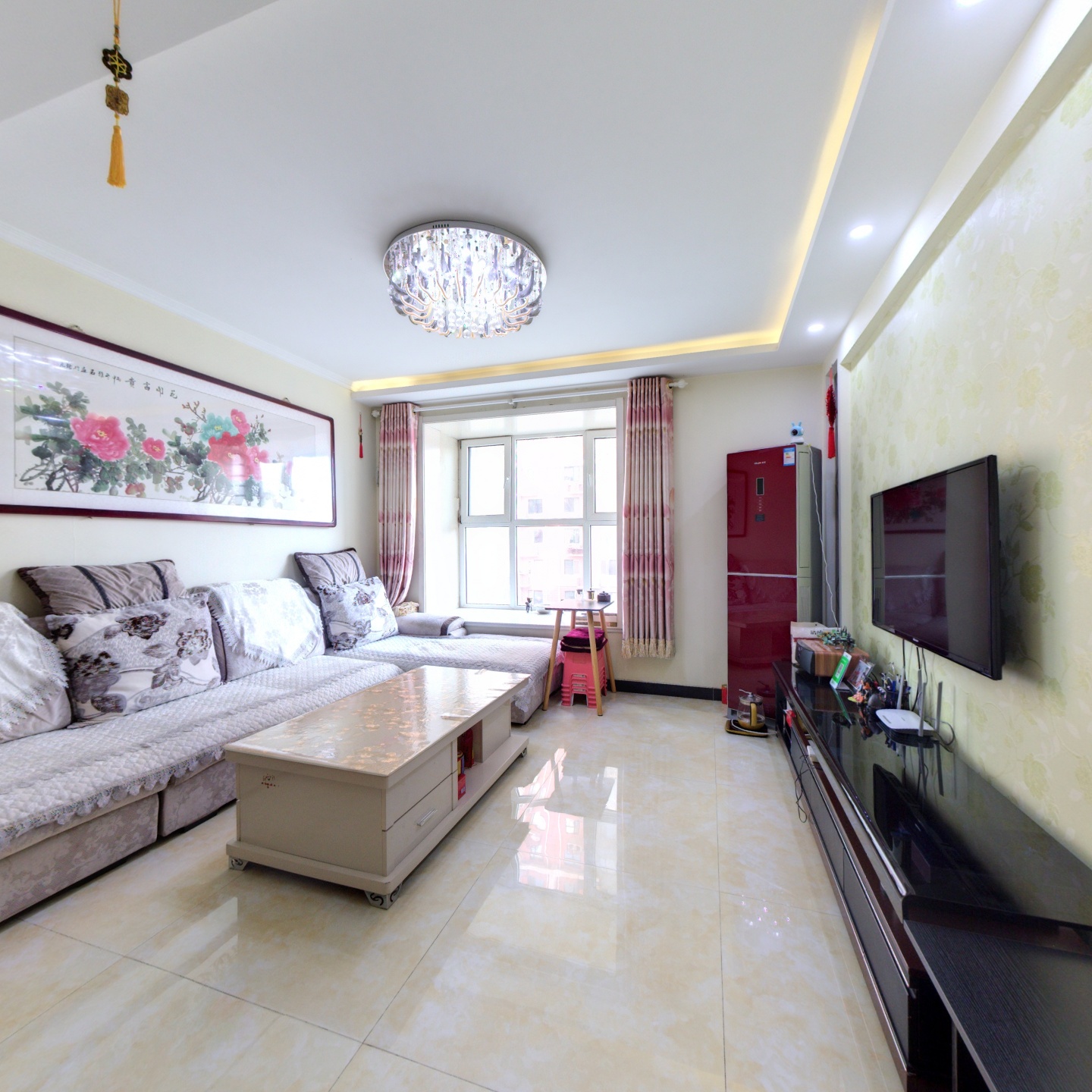 精装朝南两居室，本满税低，城区华阳路旁