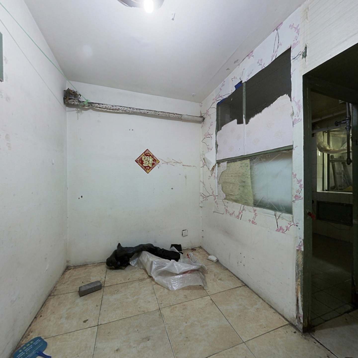 全朝南的半地下室 做了防水 采光还可以 北京朝阳垡头金蝉北里21号院二手房 北京链家