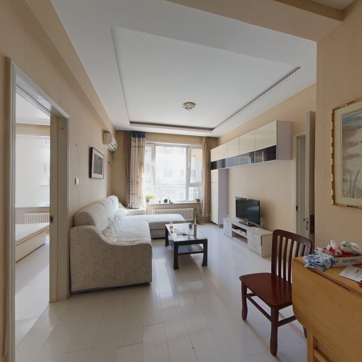 一室一厅标准南向精装房+采光充足+安静的小区环境
