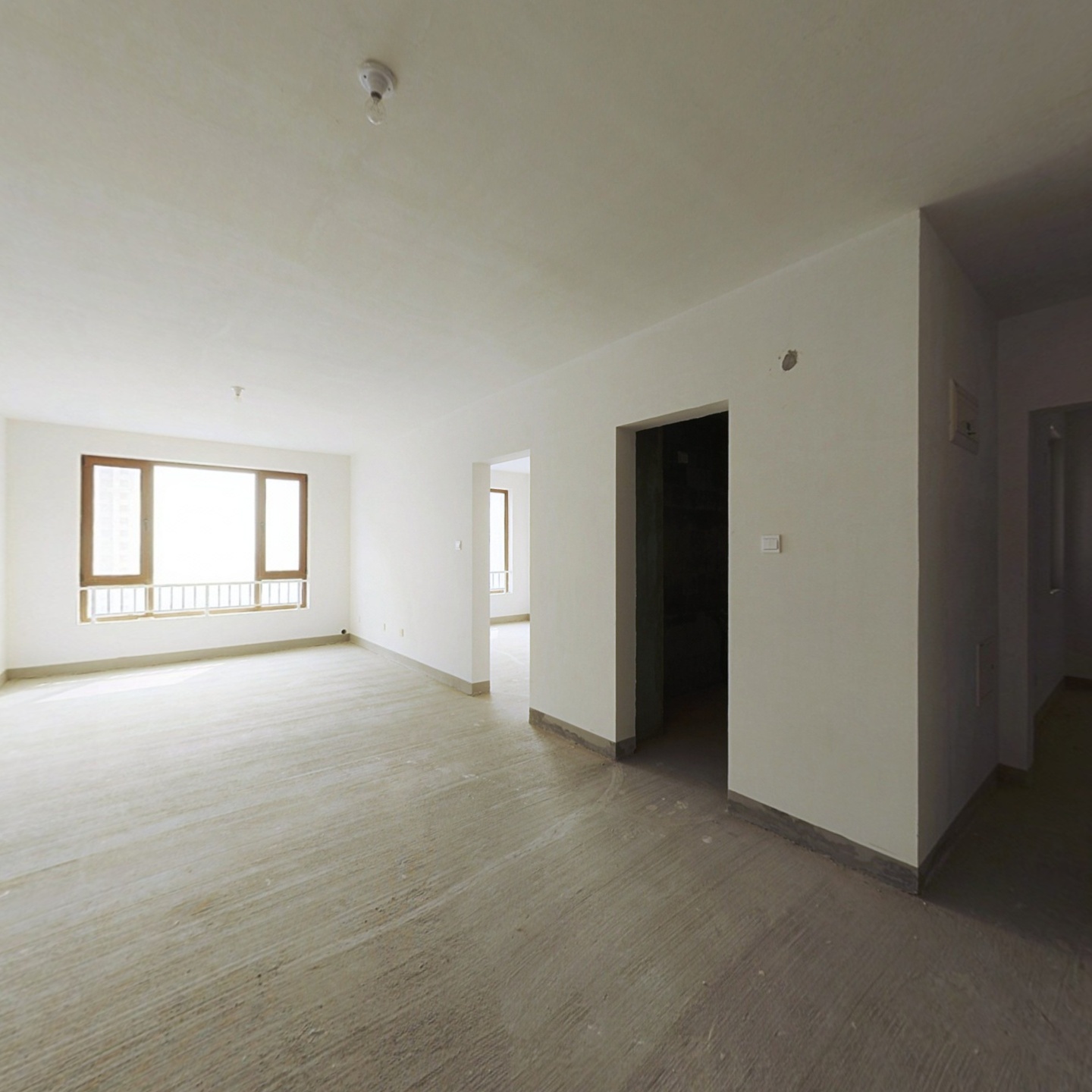 新干线 全南两居 中高楼层 采光好