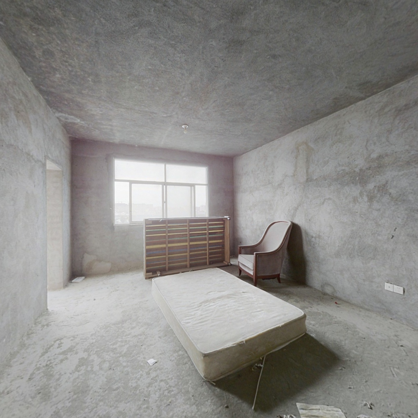 蓝天公寓3房2厅毛坯房户型房正出售中