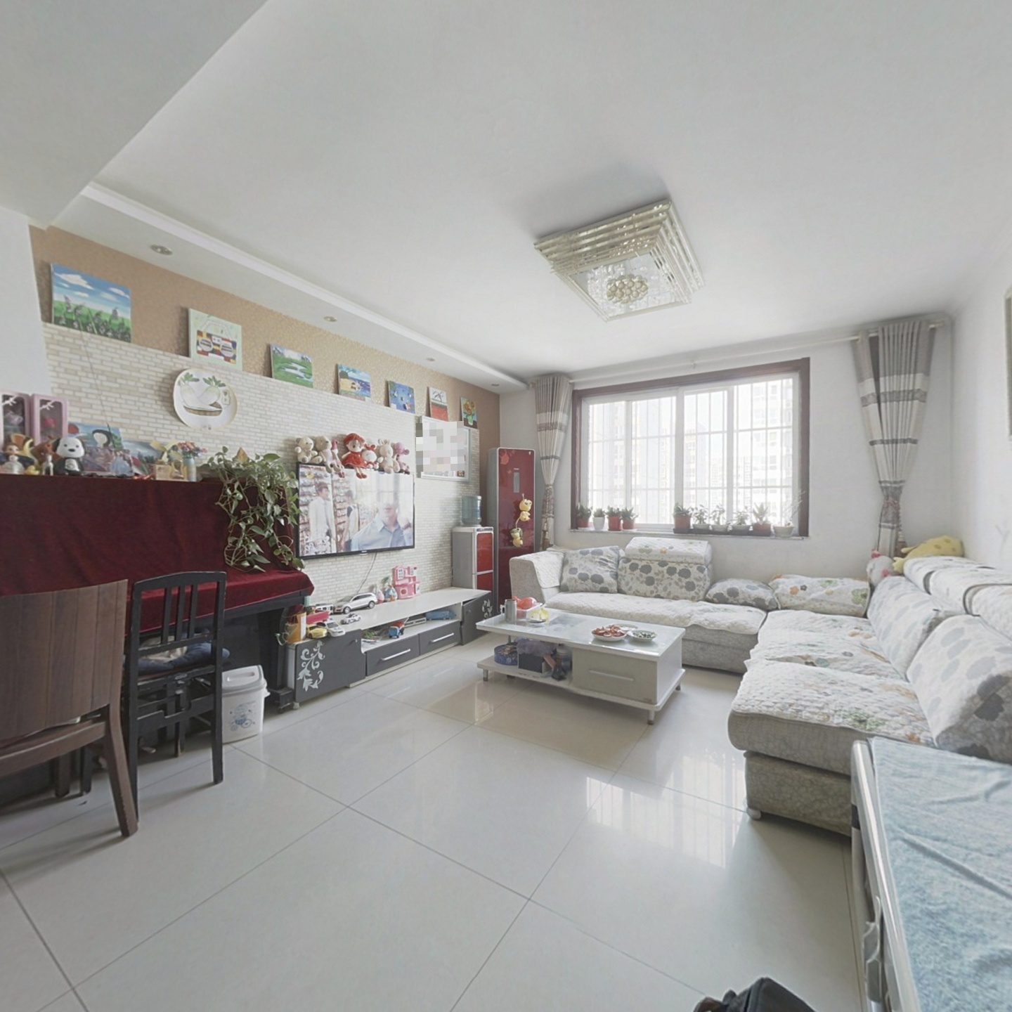 双语门口，距离范阳路838车站