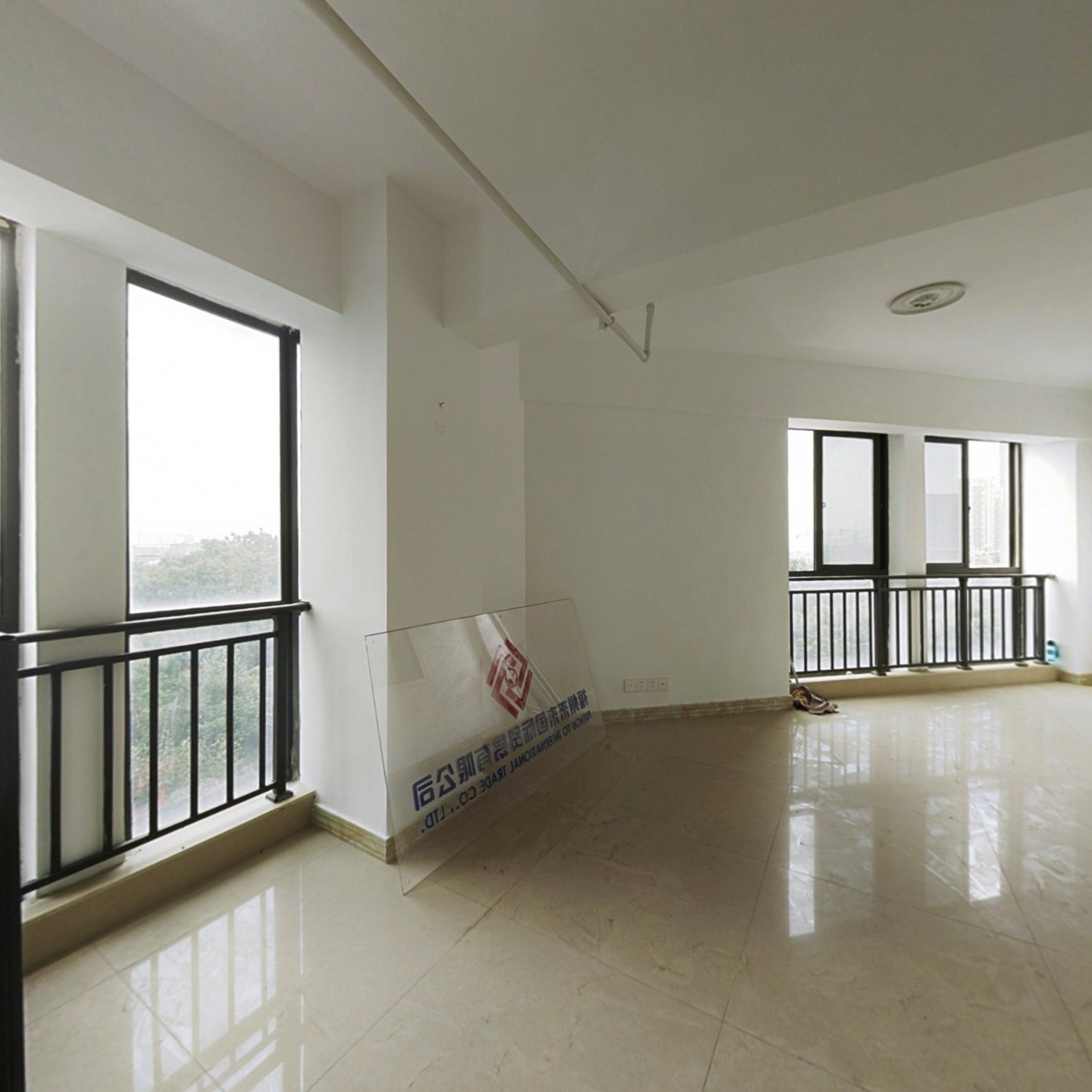 1号线地铁口 海西佰悦城二期商筑楼 带装修 层高3.3米