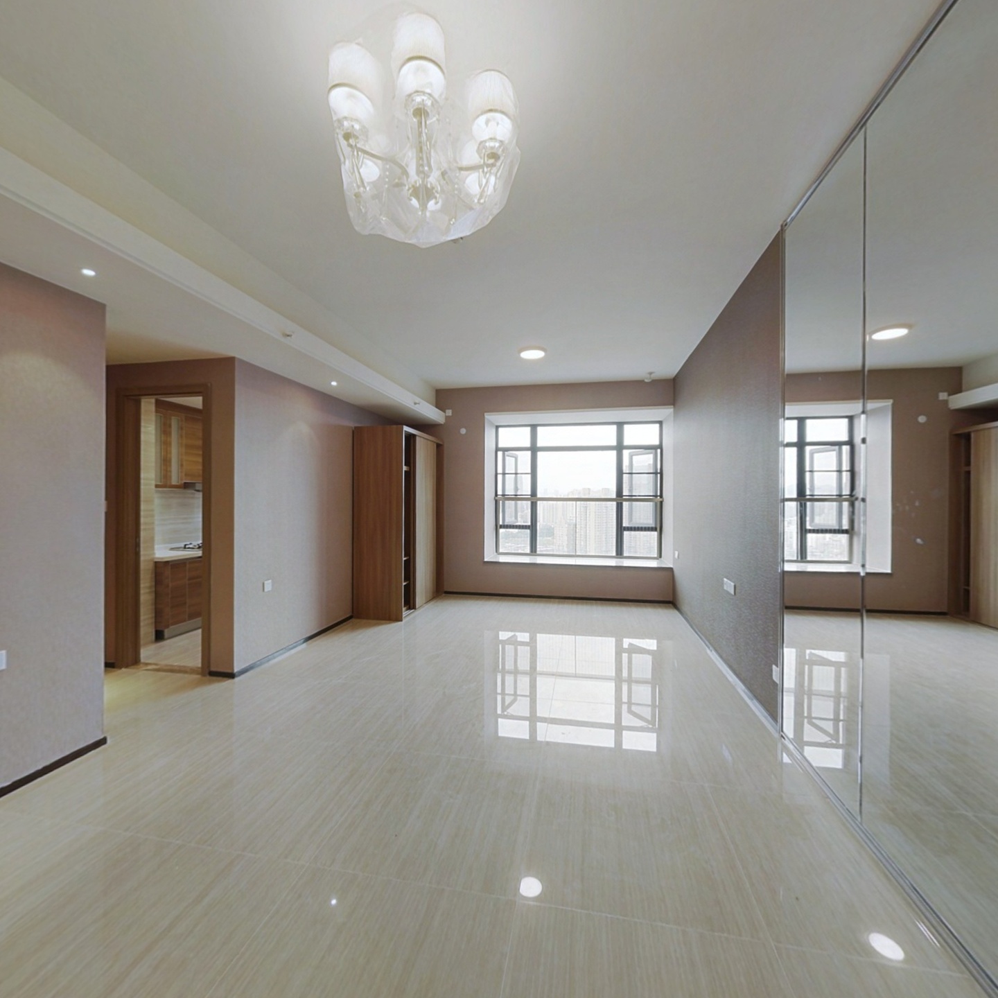 卡姆公寓端头房，采光充足，利用空间大，精装大平层