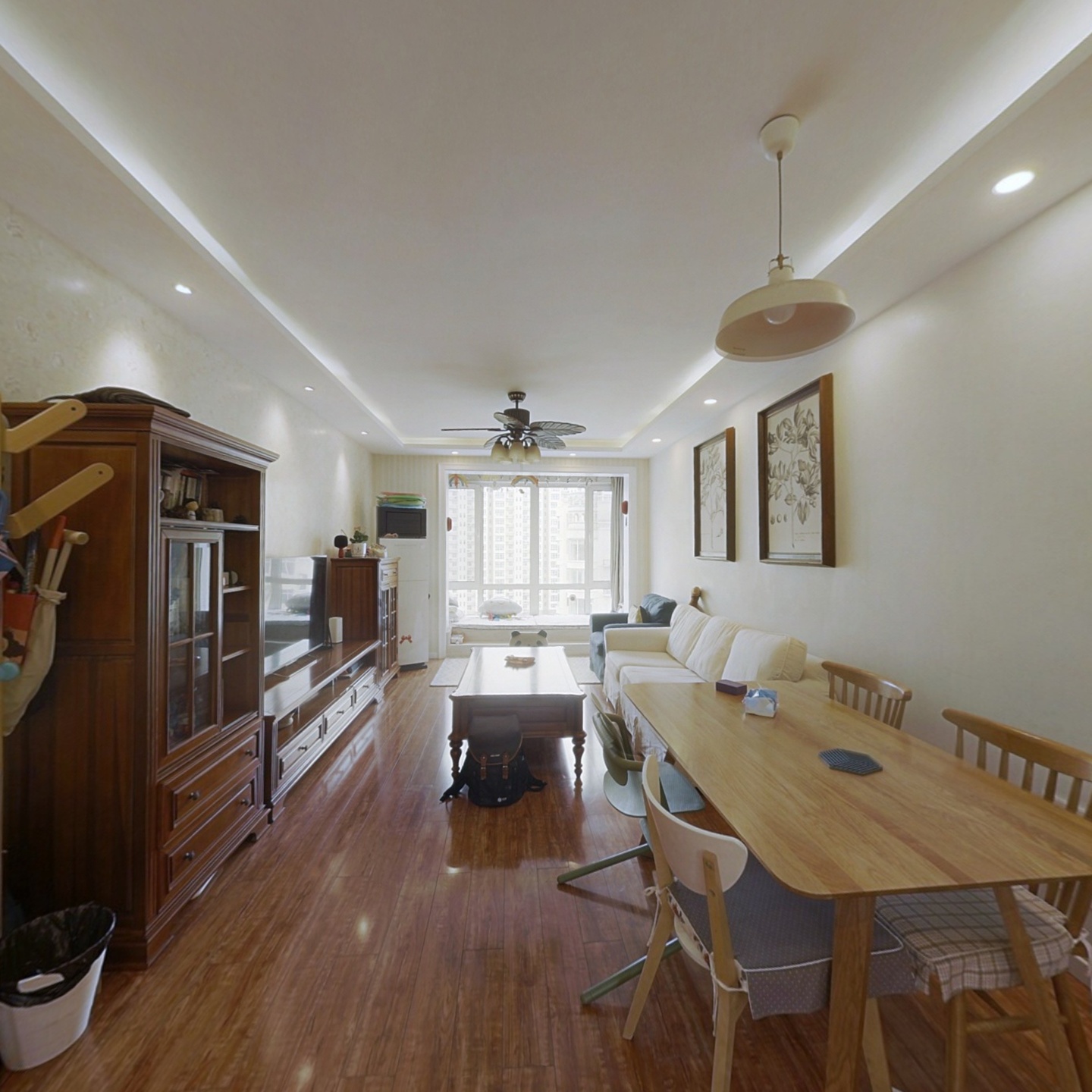 凯旋门南北通透品牌精装明厨明卫，业主急售