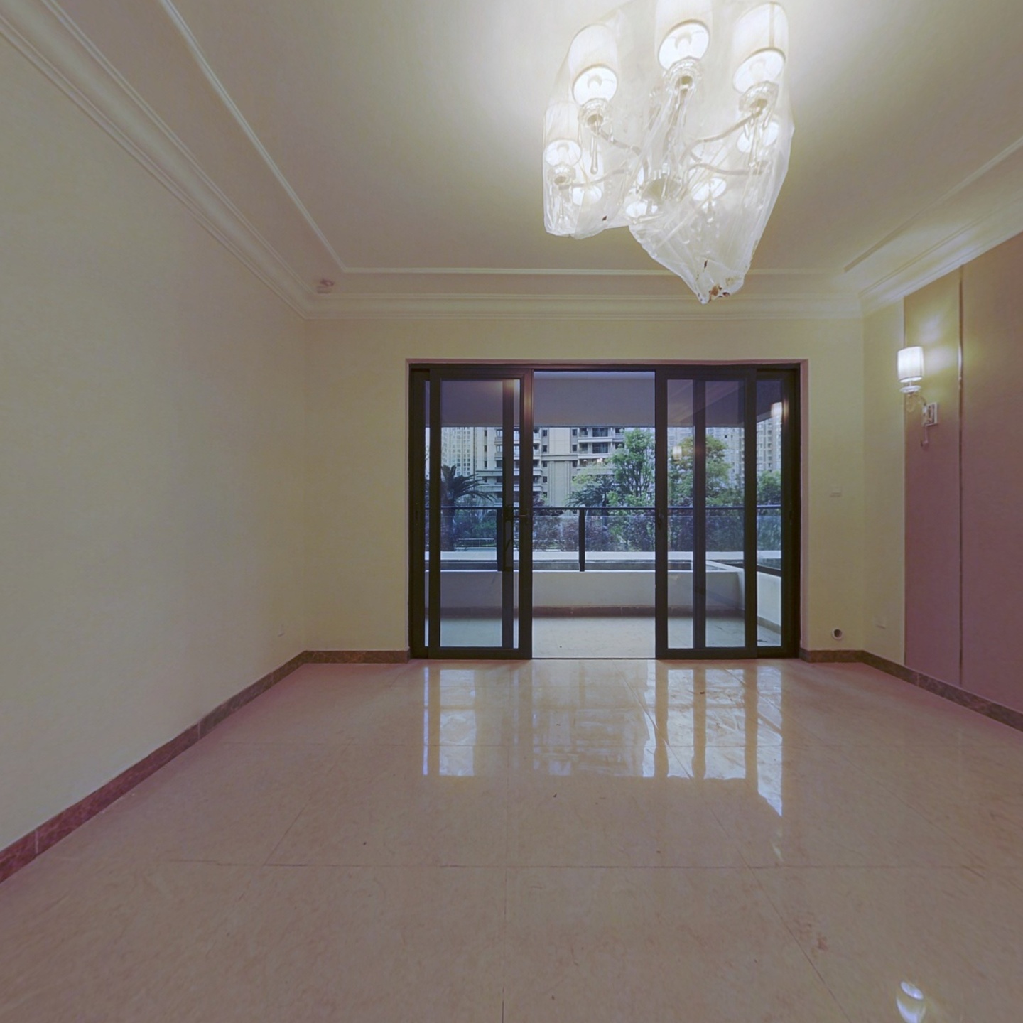 南充恒大精装大三房 3房双卫 配套齐全