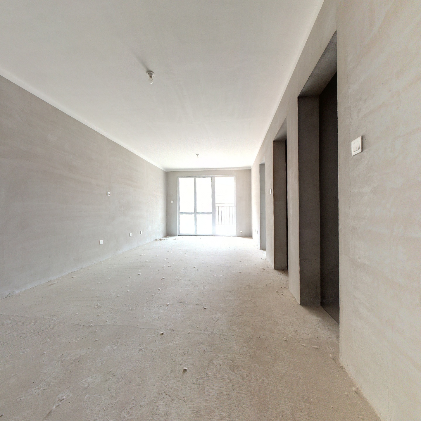 华融现代城全朝阳小三居，可贷款。。。。。。。