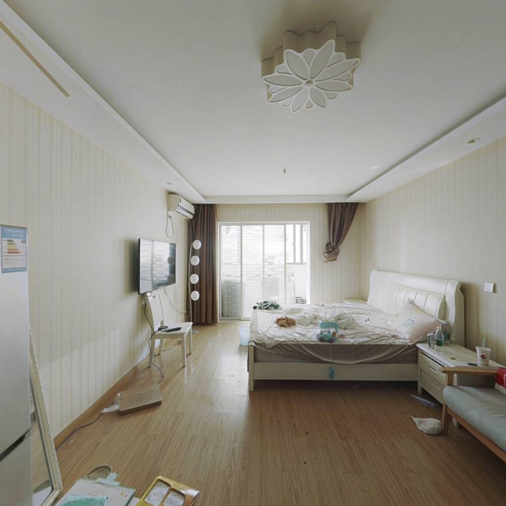 香缤公寓 1室1厅 南