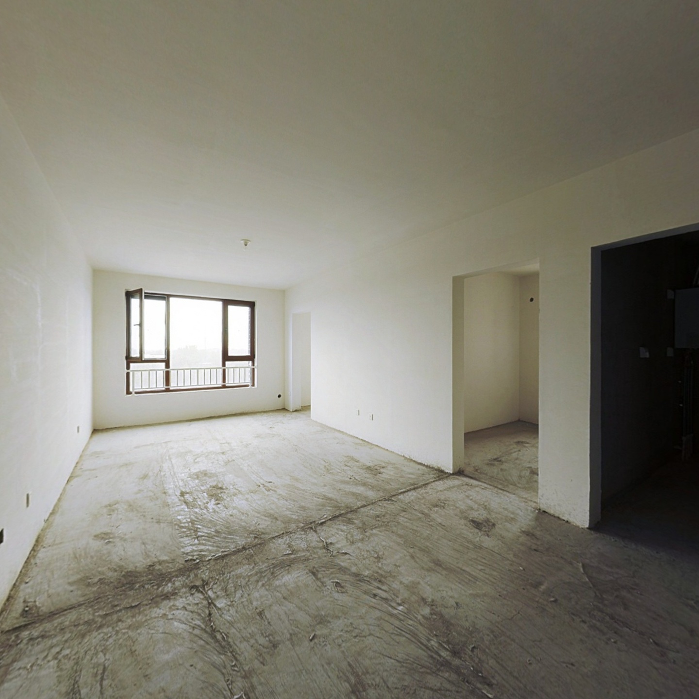 高铁新干线，采光无遮挡，楼层好，位置好