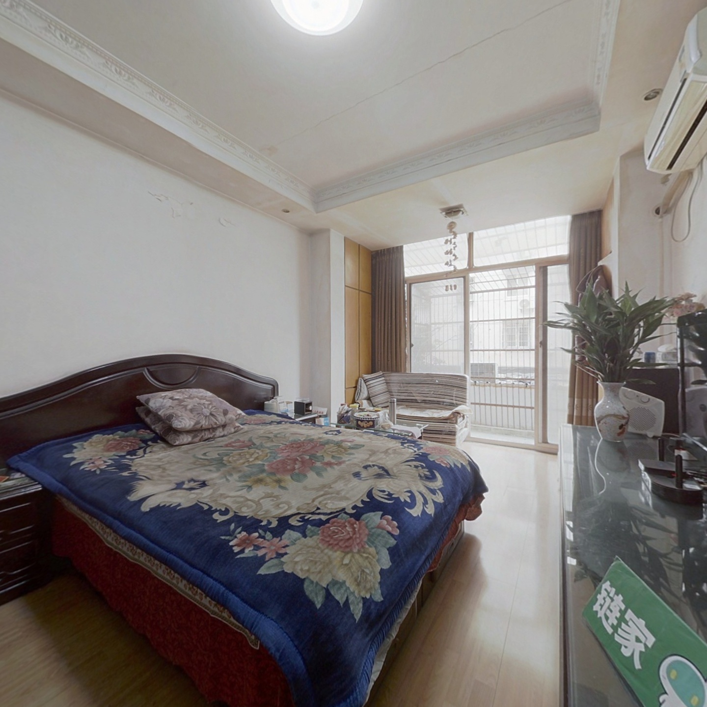 可用面积大 地铁400米 正规一室一厅 生活方便 上海静安大宁延铁小区二手房 上海链家