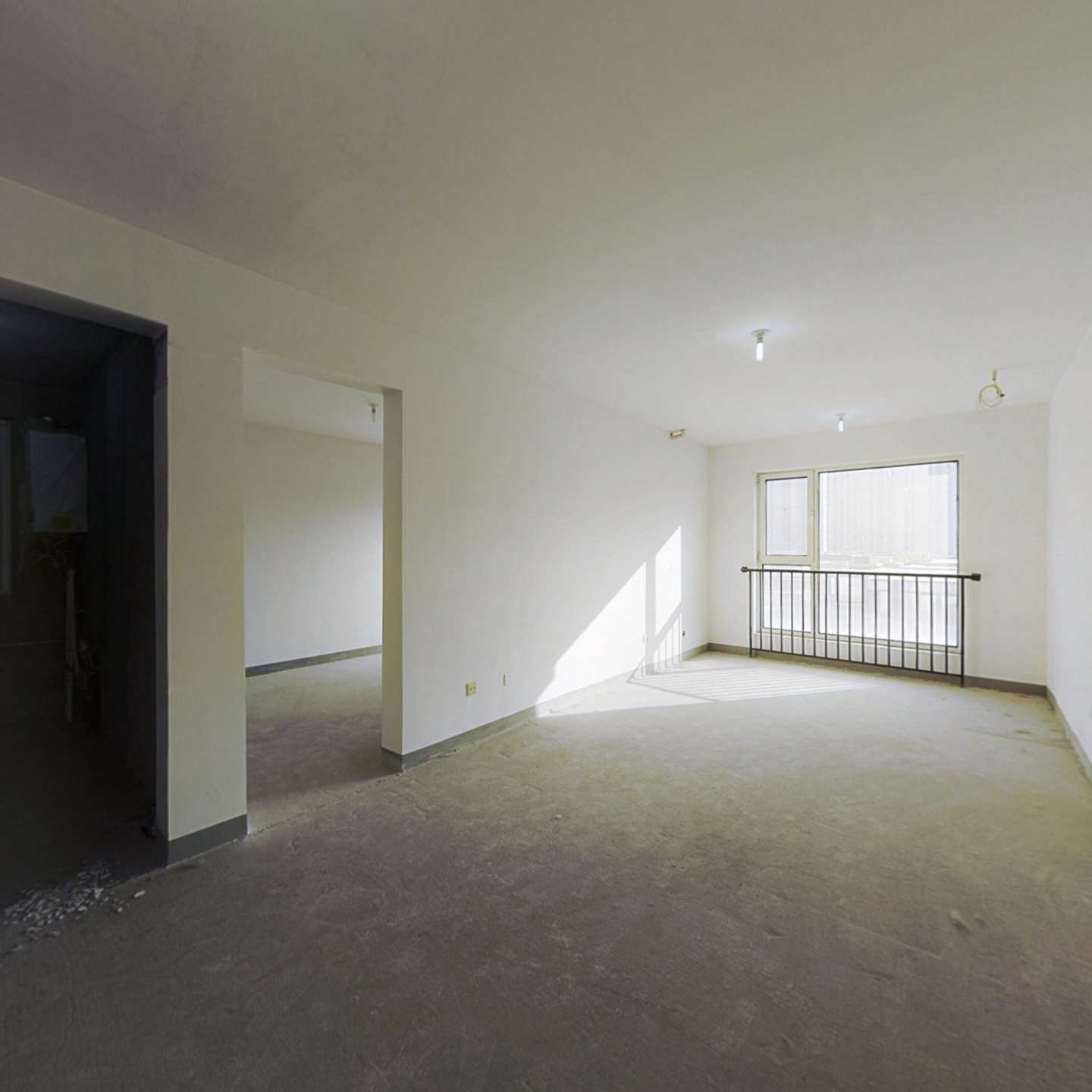 户型*好的两居室    随时看房