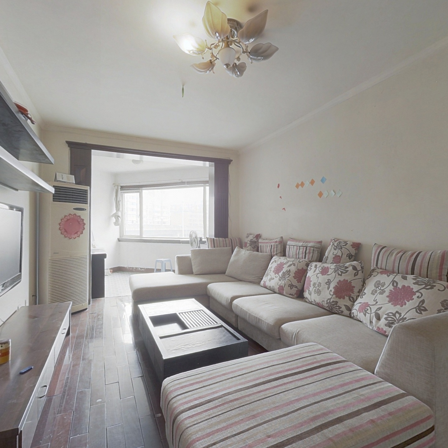 一椽坊套三单卫 简装 房子卖相好 楼盘地段好