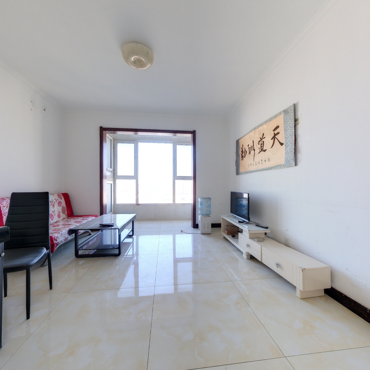 精装修 明卫 南北通透2居 主卧阳台 高楼层 边户